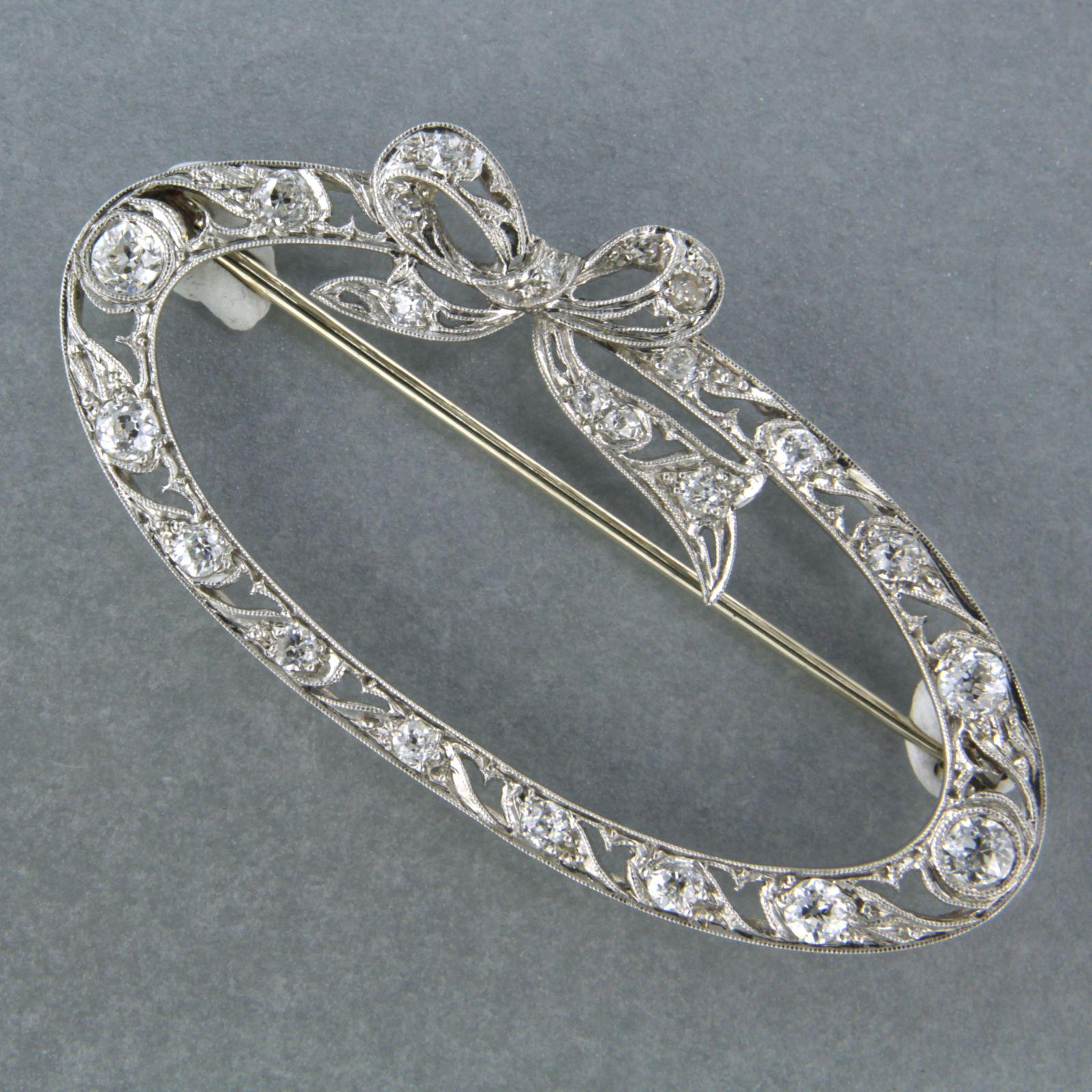 Art Nouveau Brooch set with Diamonds, 14k white gold with platina For Sale