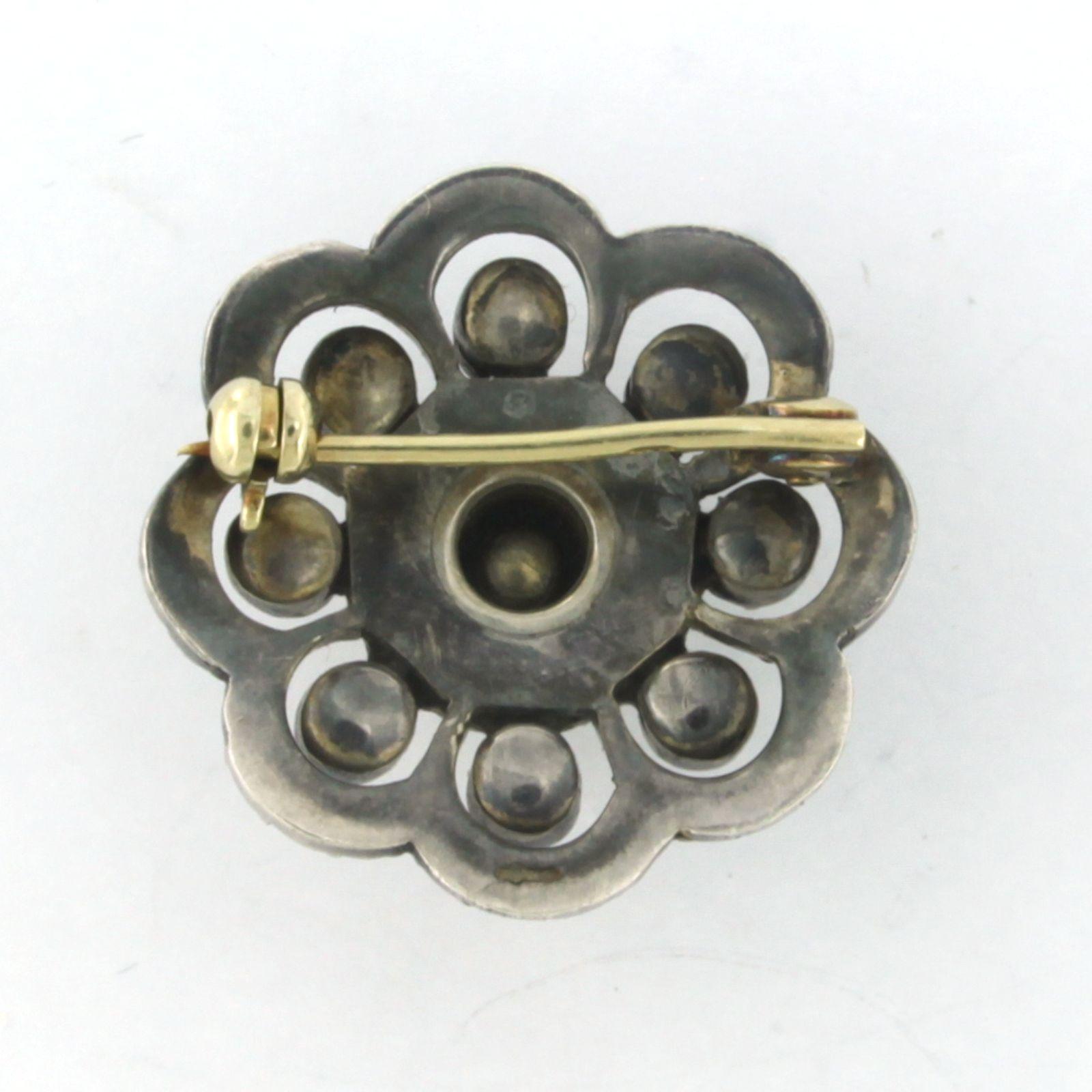 Early Victorian Brooch set with diamonds 14k yellow gold and silver For Sale