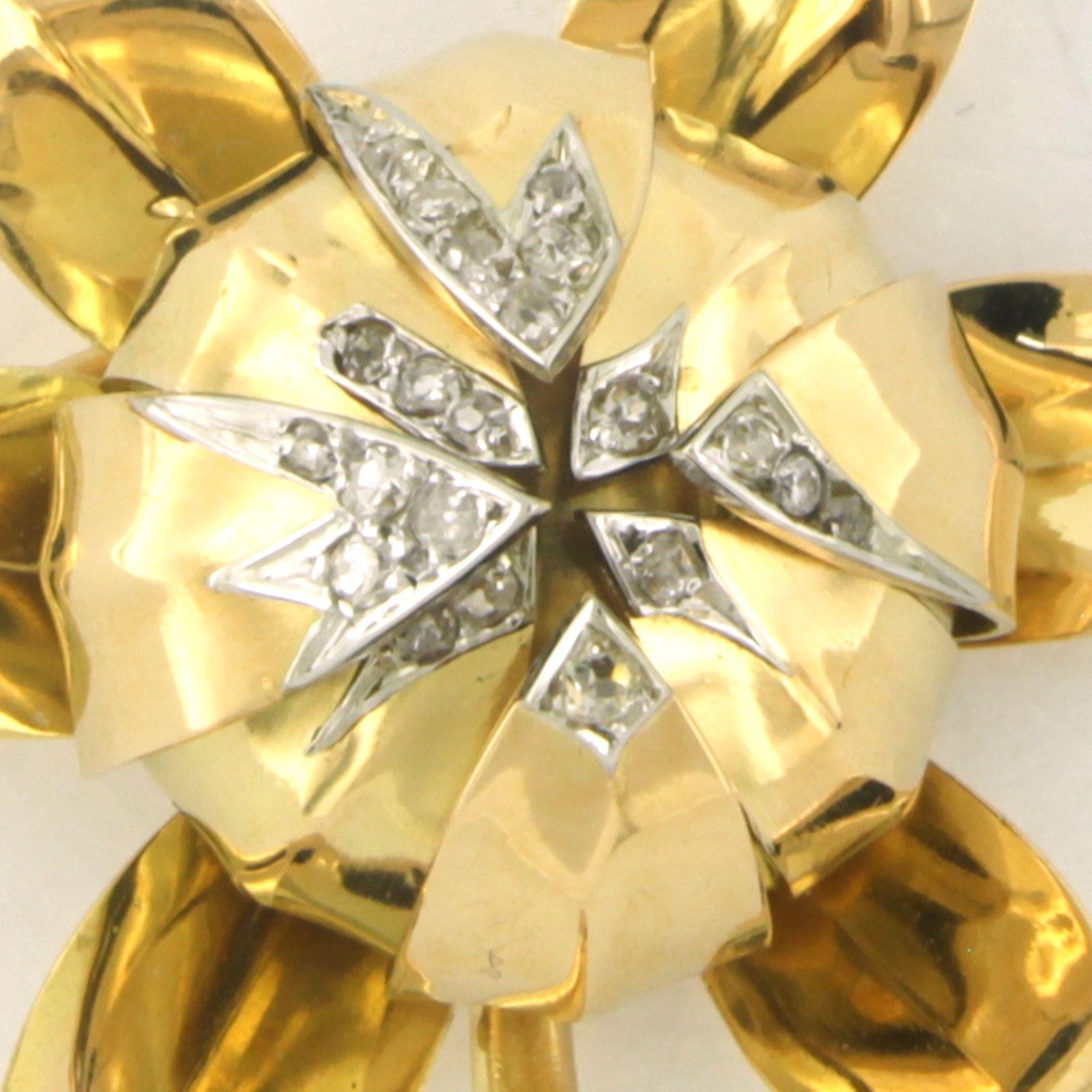 Modern Brooch set with diamonds 18k bicolour gold For Sale