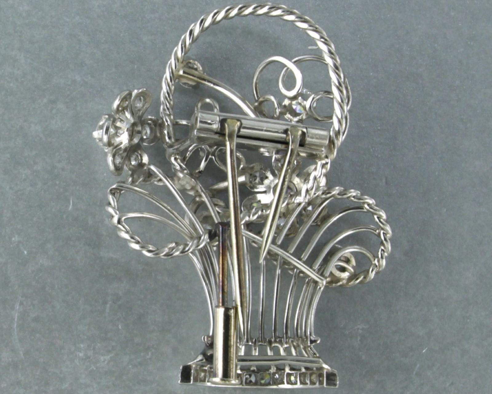 Women's Brooch set with diamonds up to 1.00ct platinum  For Sale