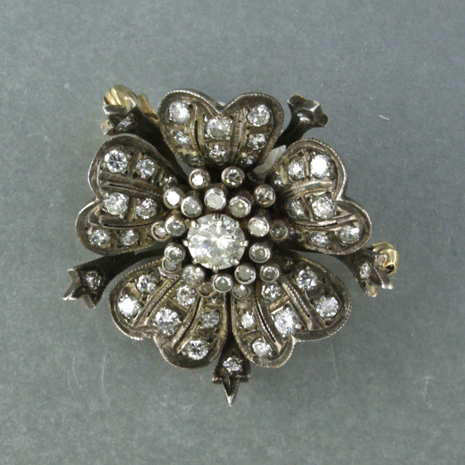 Brooch set with diamonds up to 2.60ct 14k yellow gold and silver In Excellent Condition For Sale In The Hague, ZH