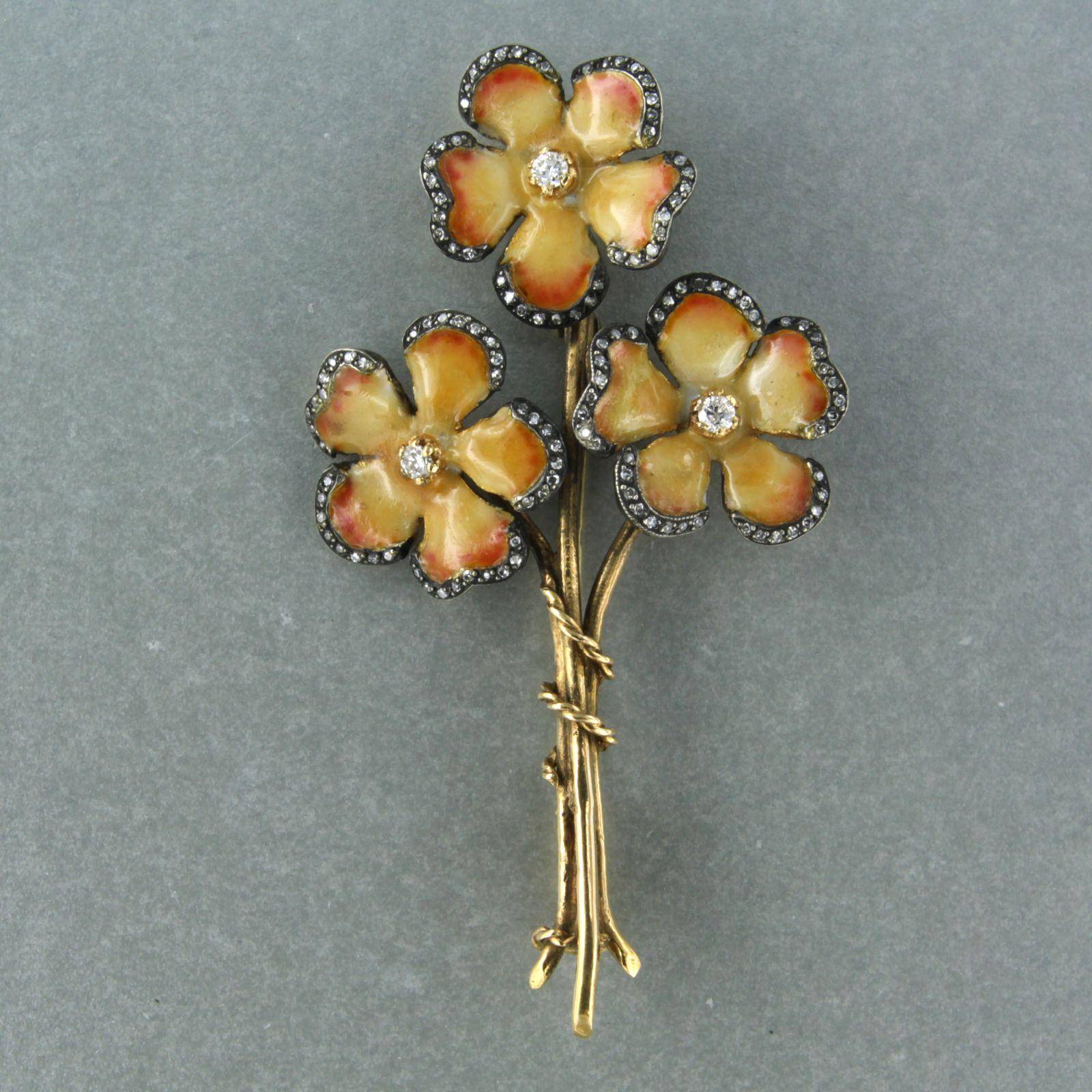 Brooch set with enamal and diamonds 18k yellow gold In Good Condition For Sale In The Hague, ZH
