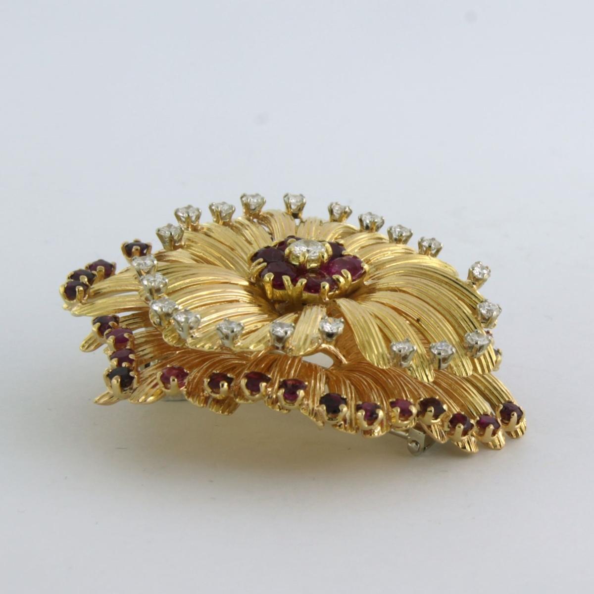 Brooch set with ruby and diamonds 18k yellow gold 1