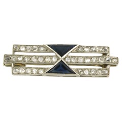 Antique Brooch set with Sapphire and Diamonds Platina