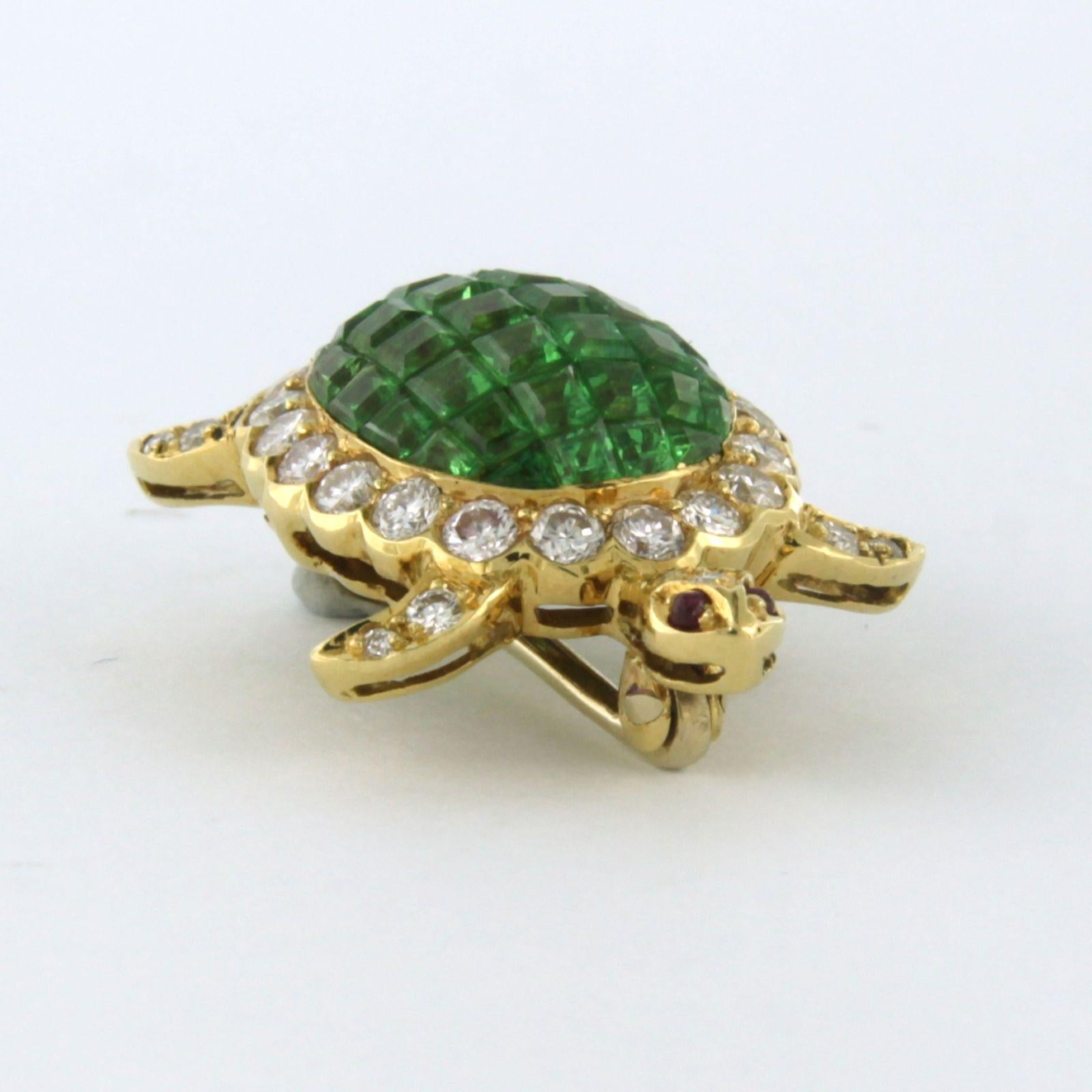 Modern Brooch shape of Turtle with peridot and diamonds 18k yellow gold