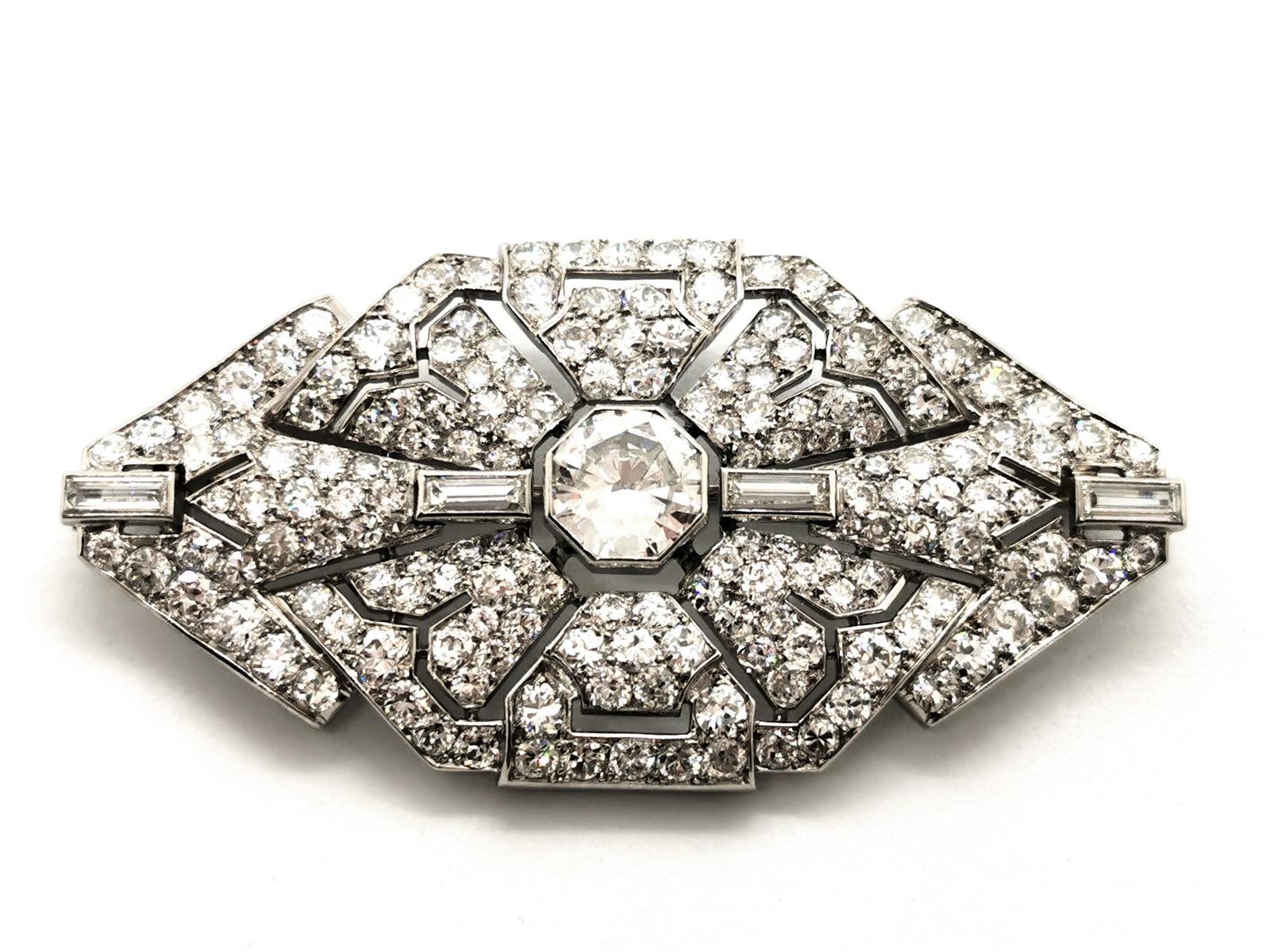 Brooch White Gold Diamond For Sale 6