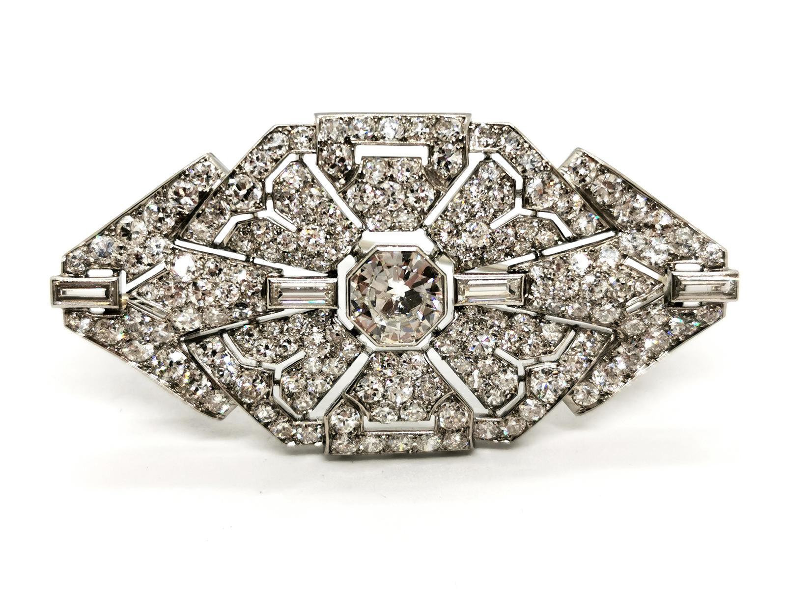 Brooch White Gold Diamond For Sale 3