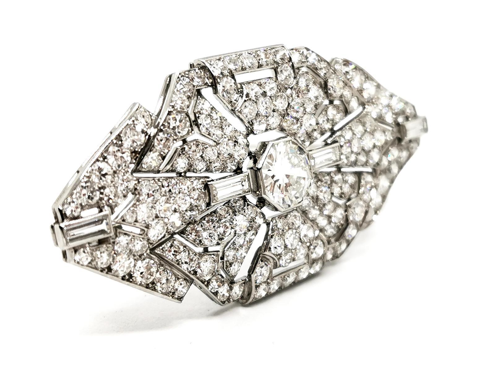 Brooch White Gold Diamond For Sale 4
