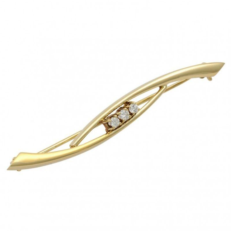 Brooch with 3 brilliant-cut diamonds totaling approx. 0.12 ct, GG 14K, L: approx. 6 cm,