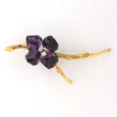 Brooch with amethyst and brilliant cut diamonds up to 0.10ct 18k gold 18.5 gram