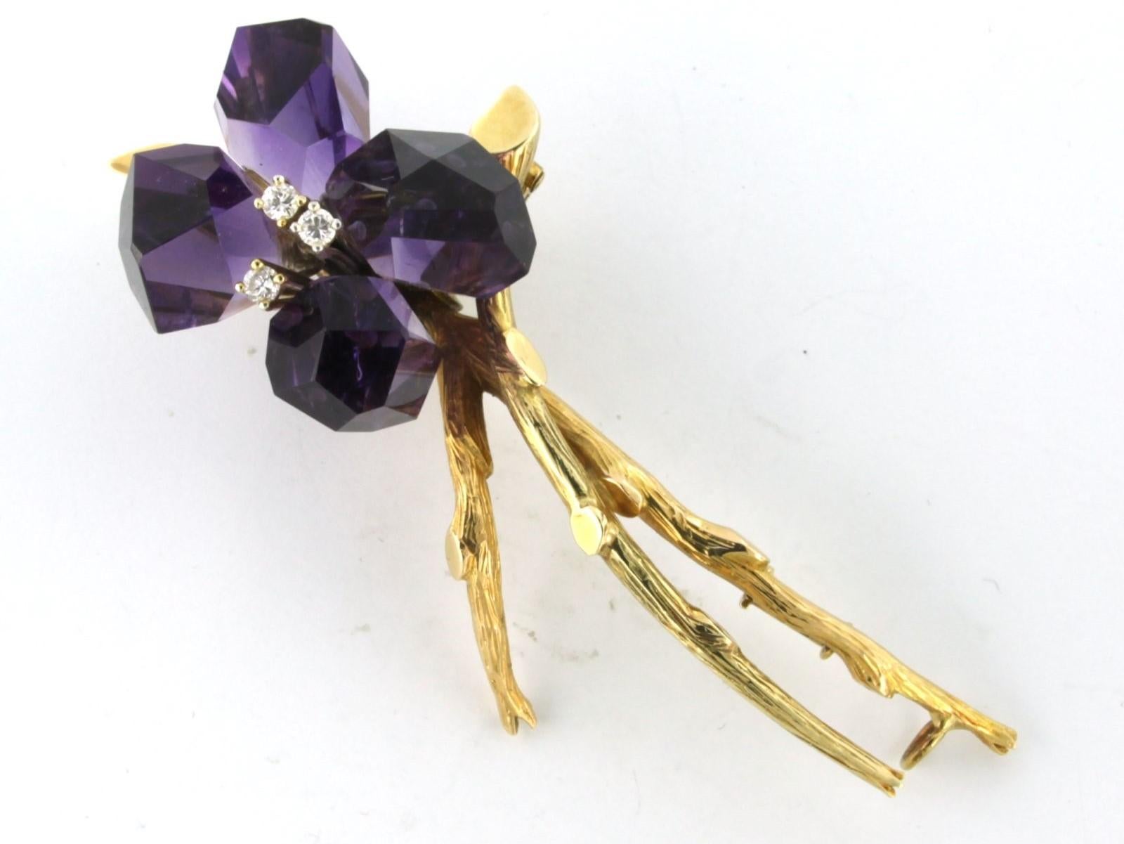 Modern Brooch with amethyst and diamonds 18k bicolor gold For Sale