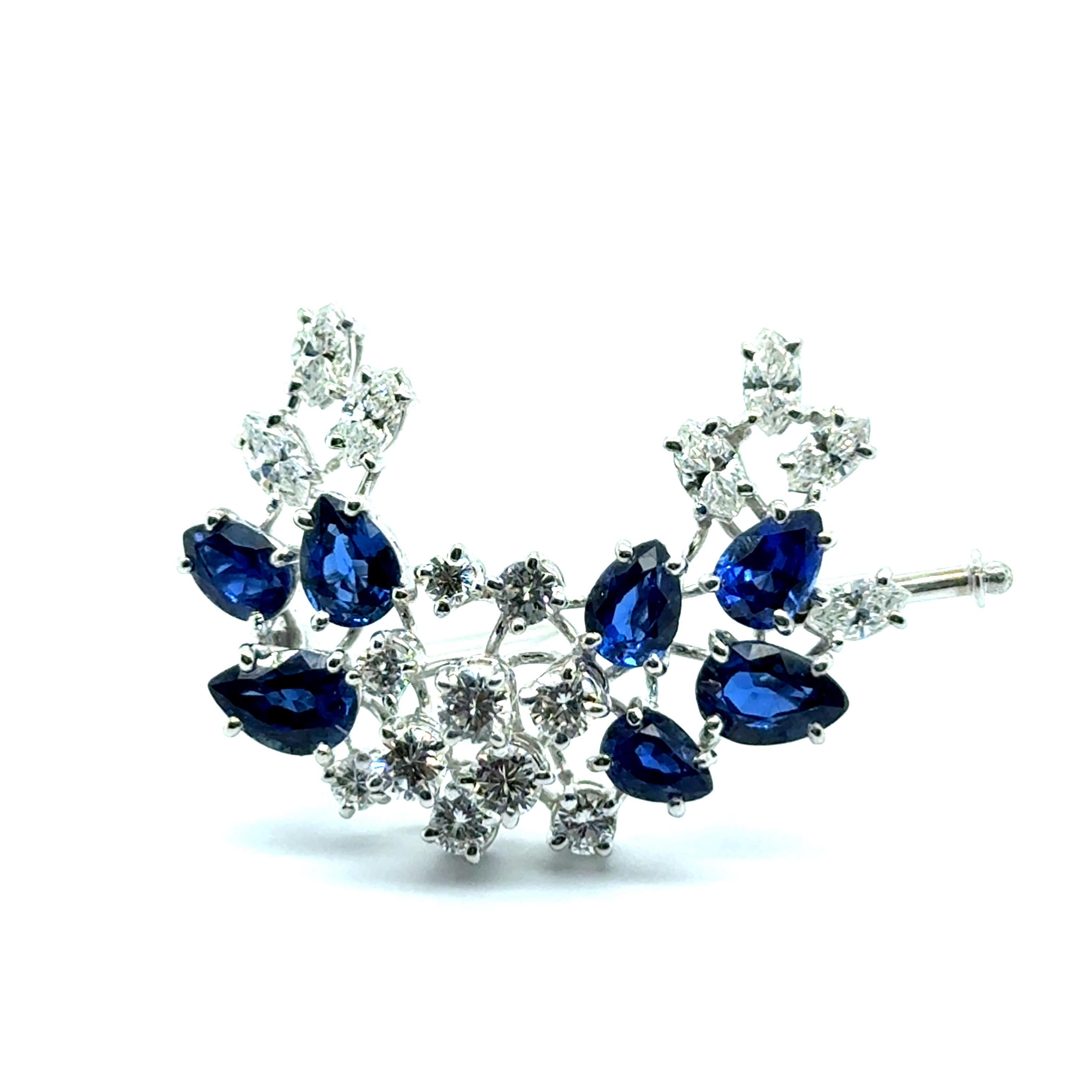 Women's or Men's Brooch with Blue Sapphires and Diamonds in 18 Karat White Gold For Sale