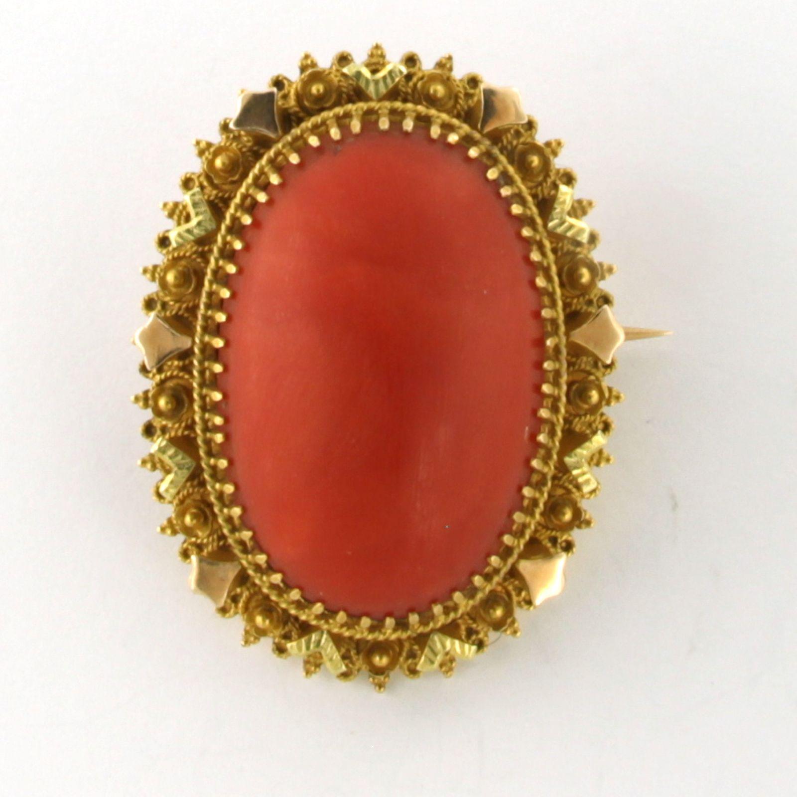 Spilla in oro giallo 14k con corallo incastonato

Descrizione dettagliata

La spilla misura 3,2 cm di altezza e 2,5 cm di larghezza.

Peso totale: 7,6 grammi

Set con:

- 1 corallo ovale tagliato a cabochon da 2,5 cm x 1,7 cm

Colore: