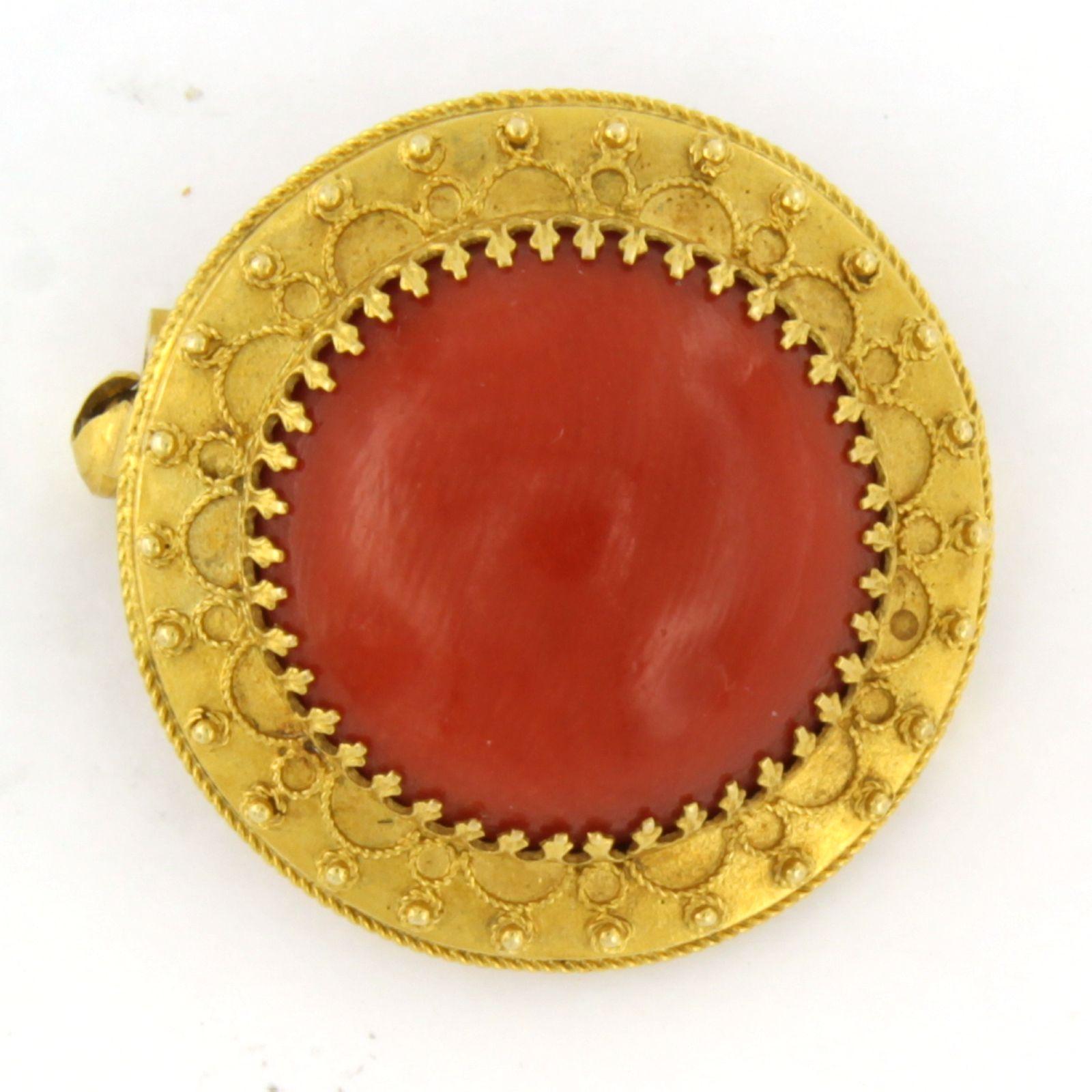 Broche con coral 3,9 gramos oro amarillo 14k en venta 1