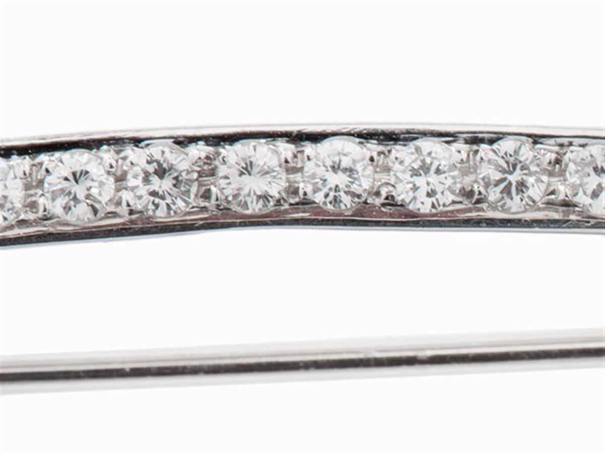 Art Deco Brooch with Diamonds of Ca. 1.5 Carat, 18 Karat White Gold