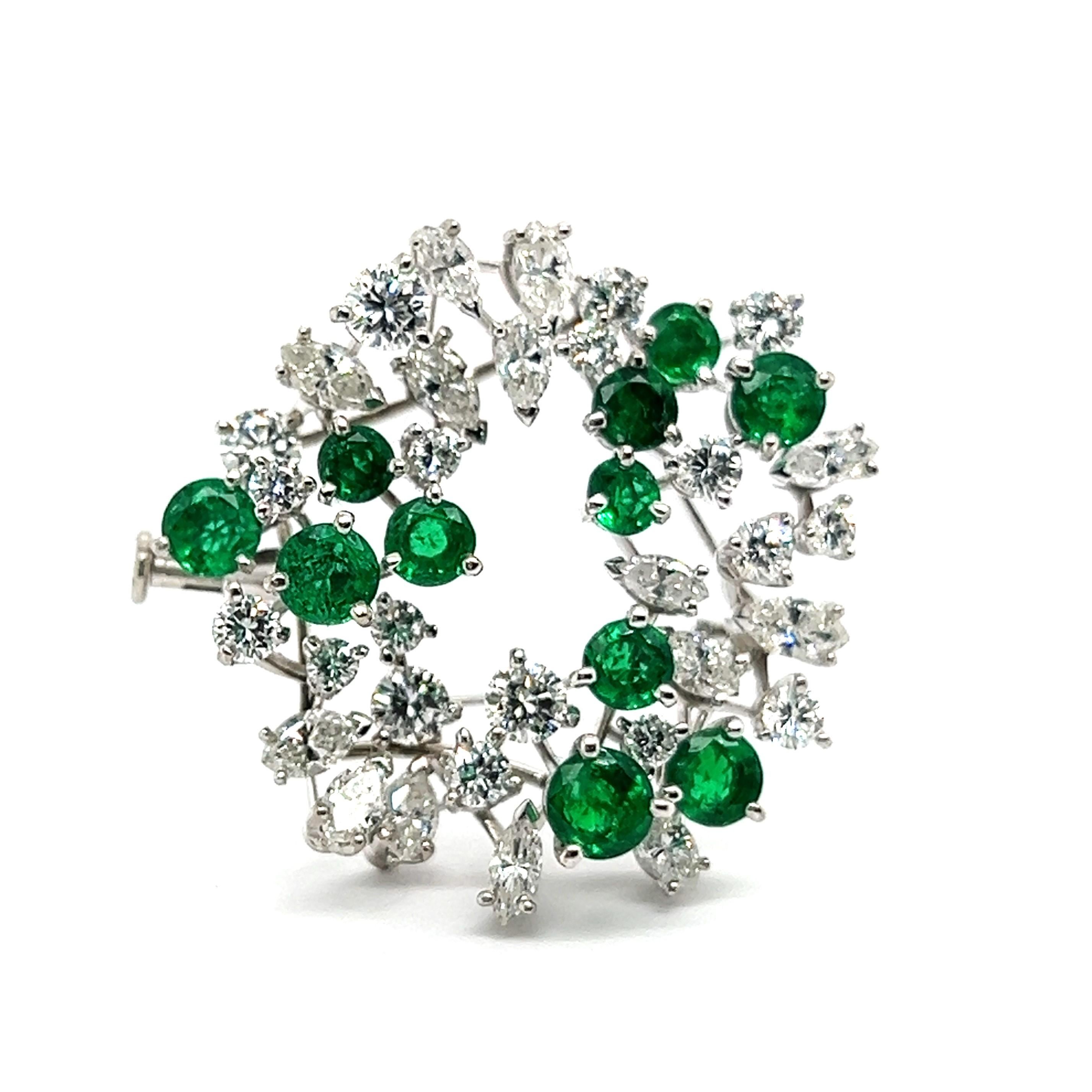 Brooch with Emeralds & Diamonds in 18 Karat White Gold by Meister For Sale 7