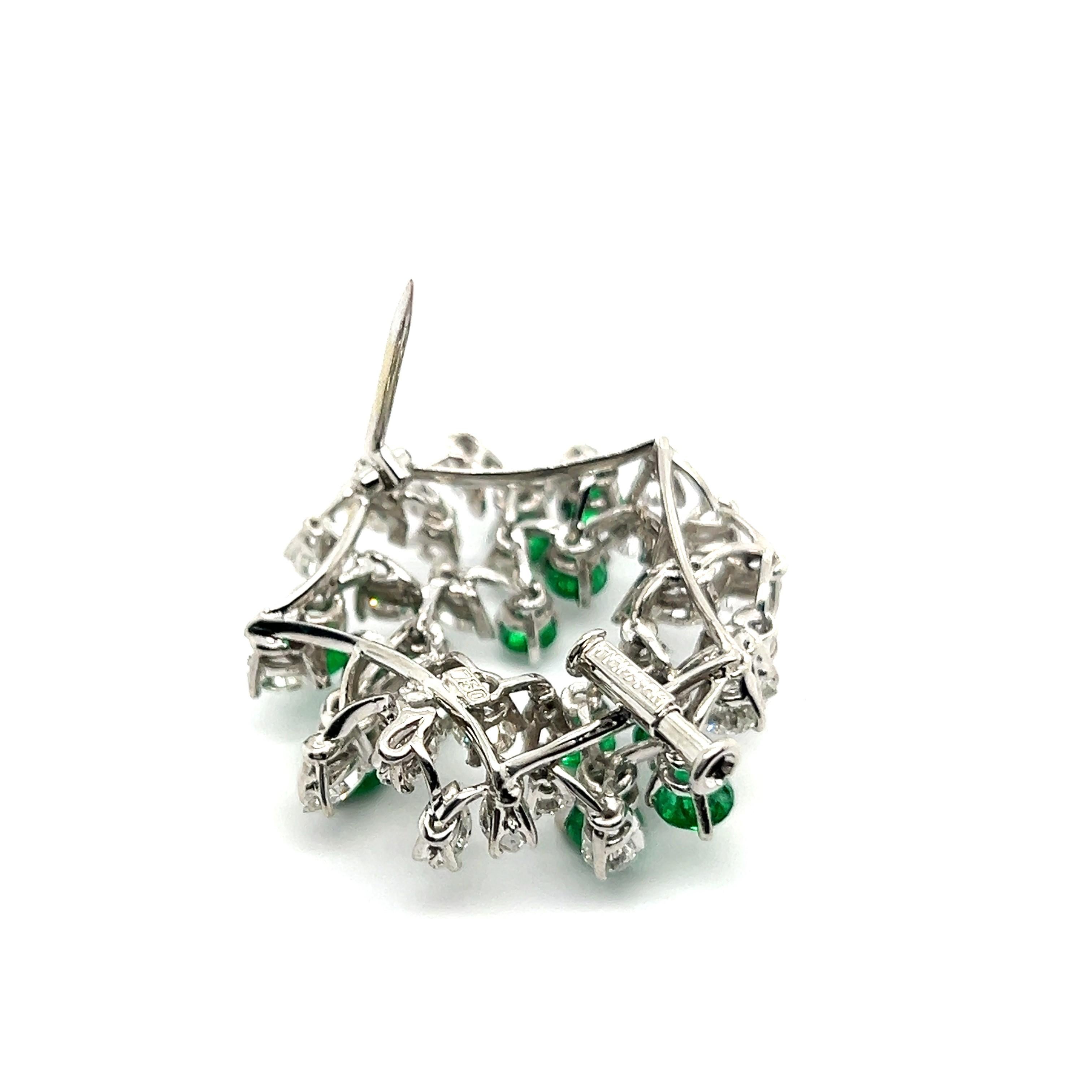 Brooch with Emeralds & Diamonds in 18 Karat White Gold by Meister For Sale 3