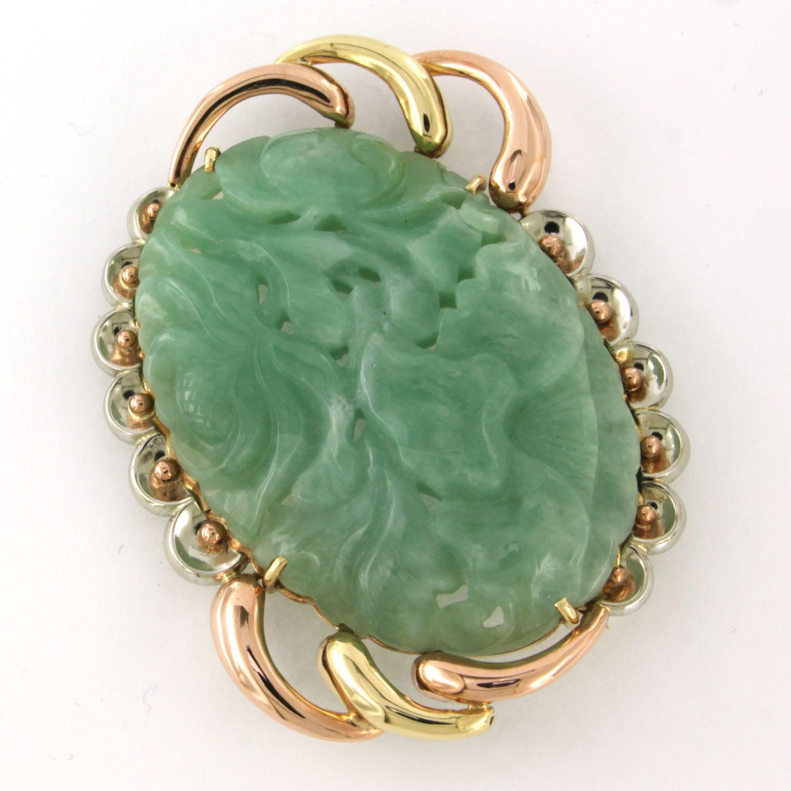 Modern Brooch with jade 14k gold - 30.6 grams For Sale