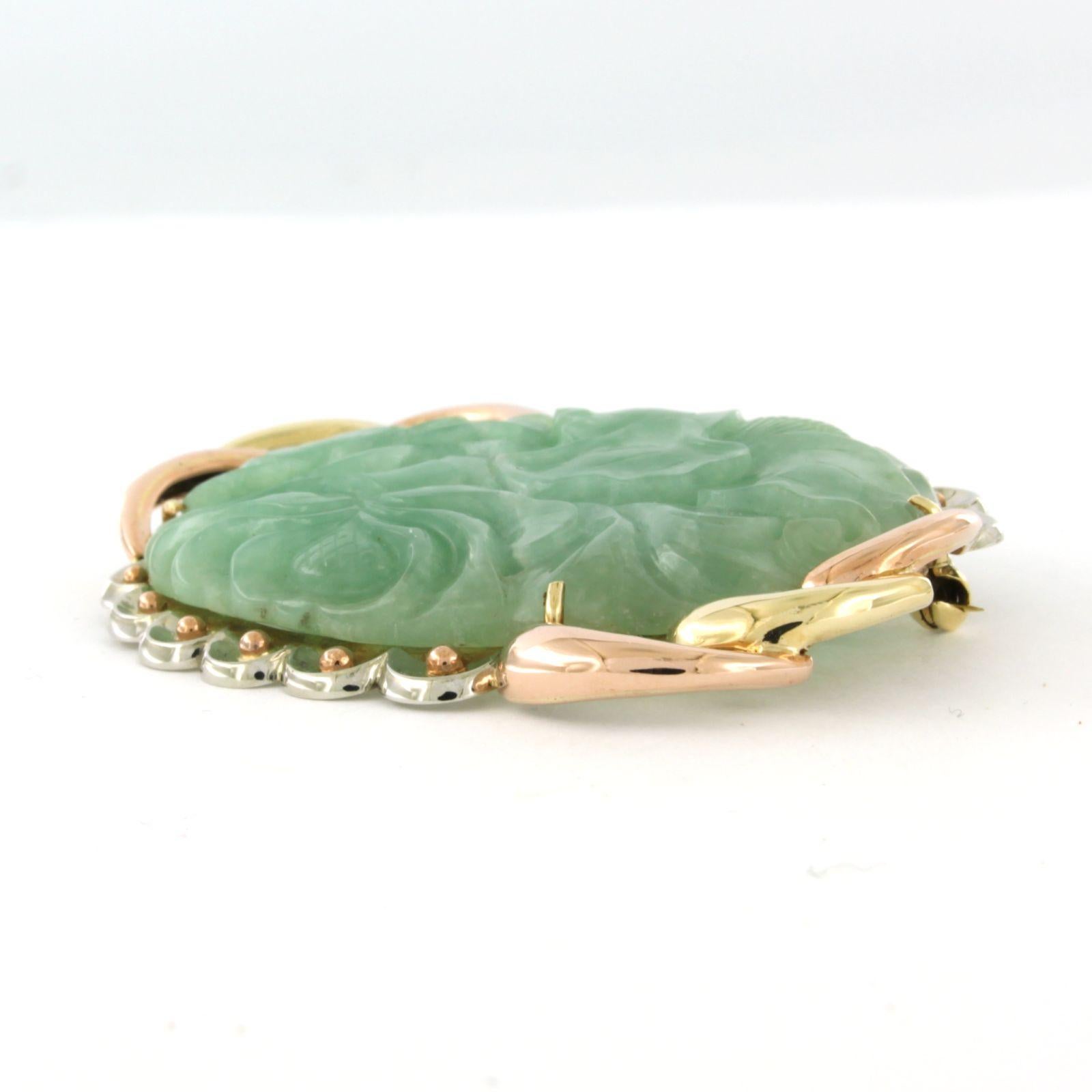 Women's Brooch with jade 14k gold - 30.6 grams For Sale