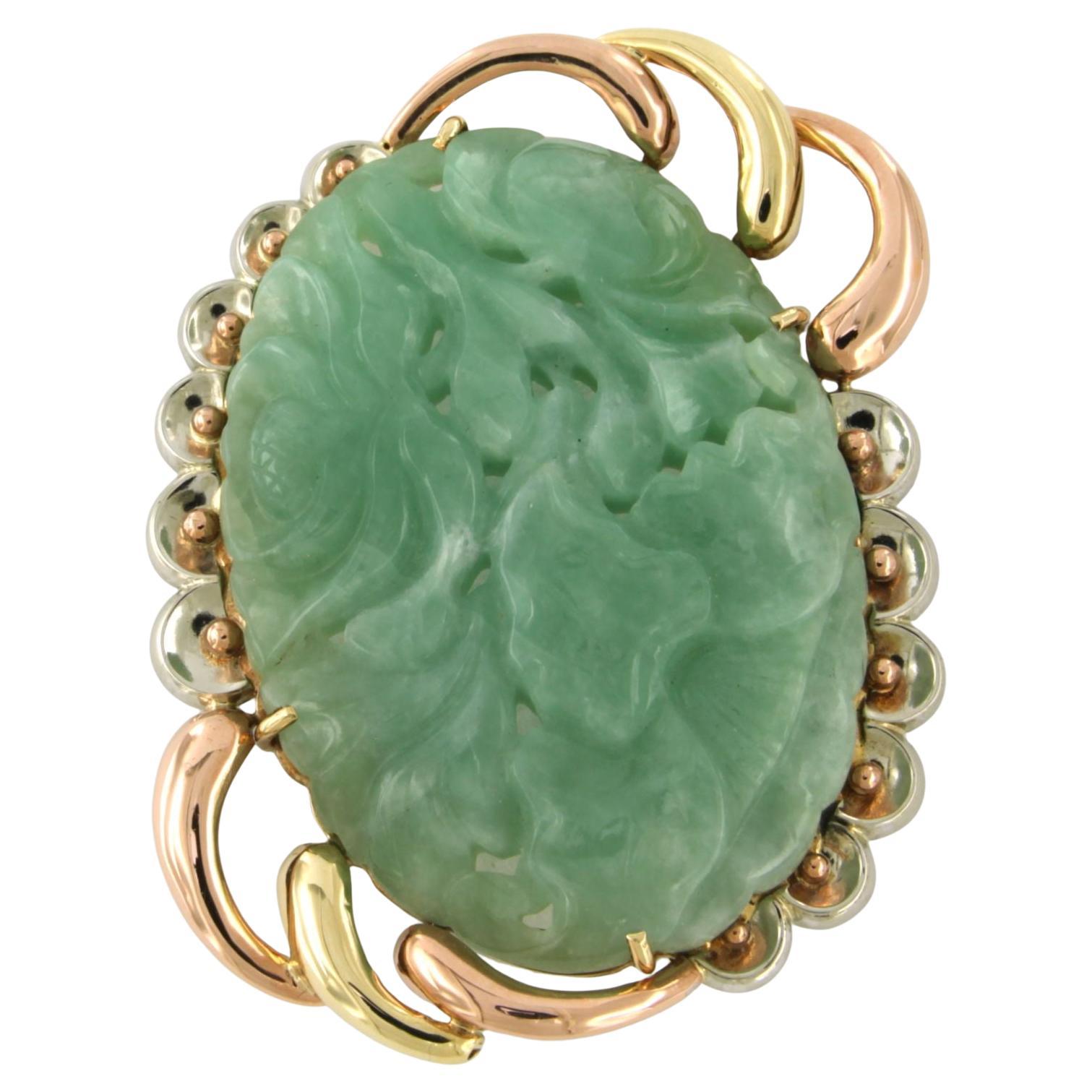 Brooch with jade 14k gold - 30.6 grams For Sale