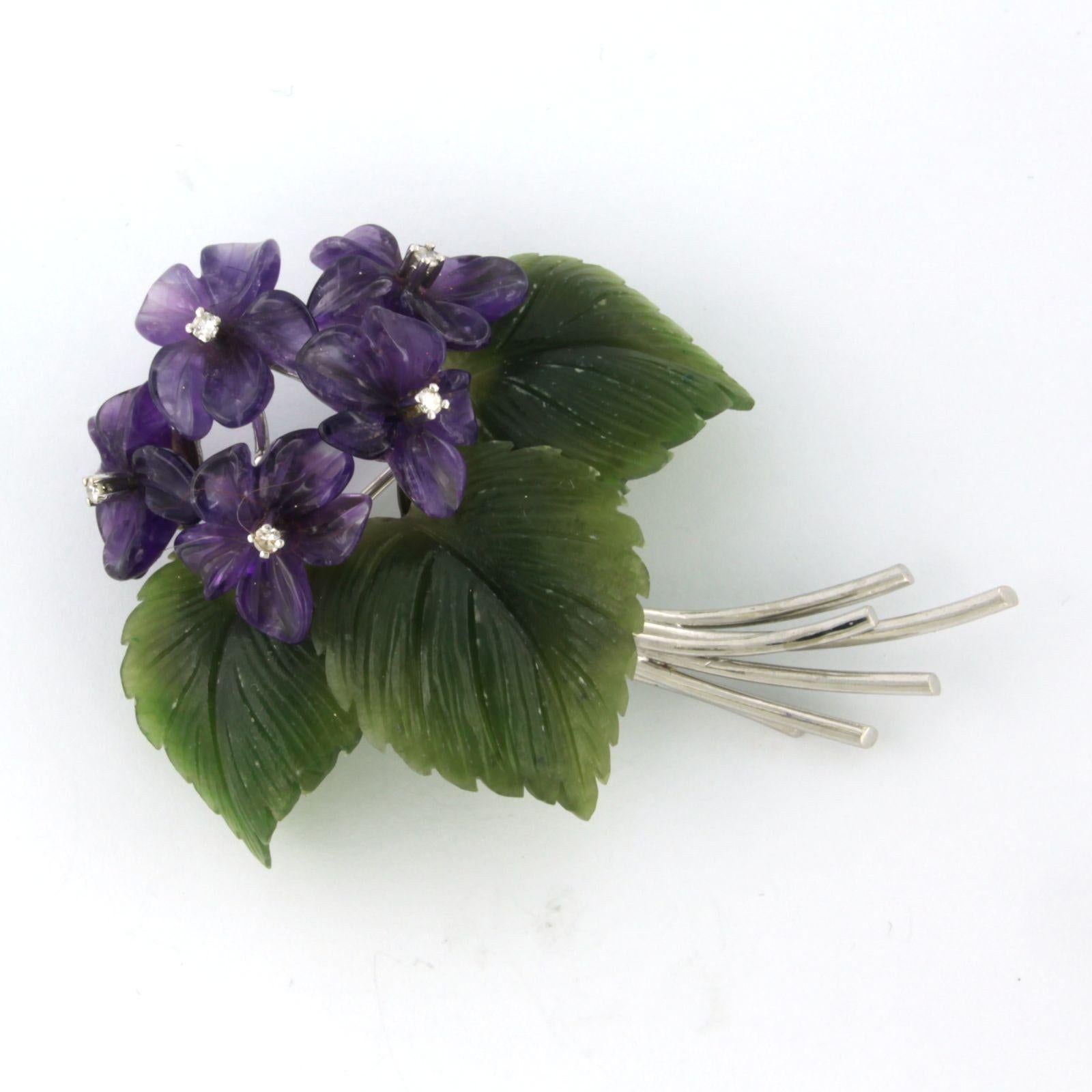 Brooch with jade, amethyst and single cut diamonds 18k white gold In Excellent Condition In The Hague, ZH