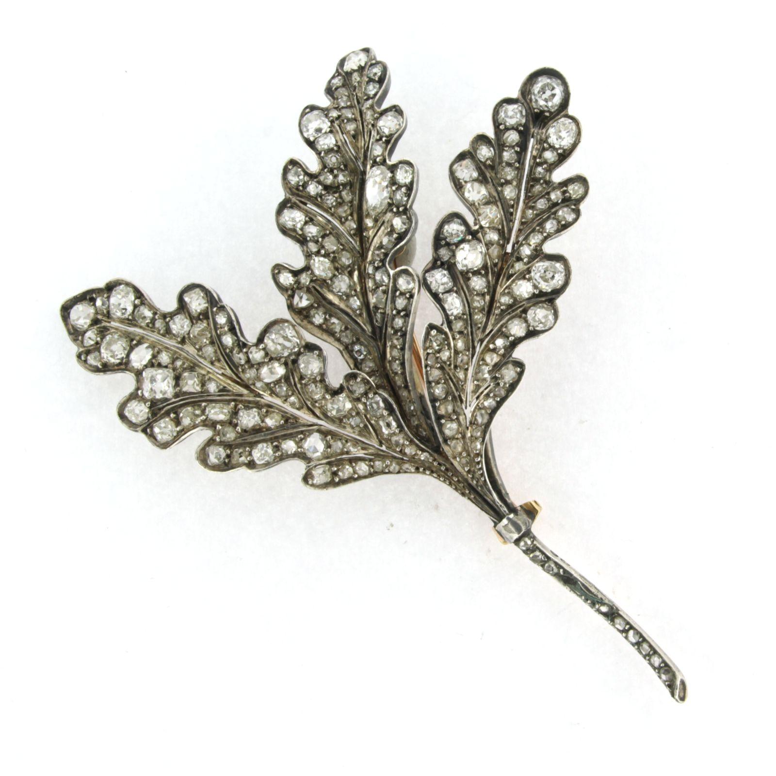 Early Victorian Brooch with old mine cut diamonds up to 8.00ct 18k pink gold and silver