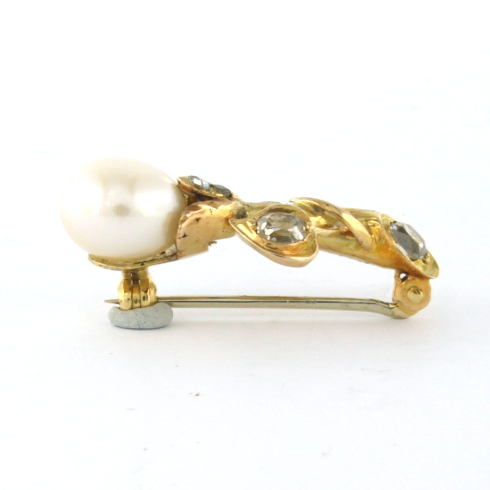 Art nouveau Broche avec perle et diamants taille ancienne jusqu'à 0,50ct 3,6 grammes Or 18k en vente
