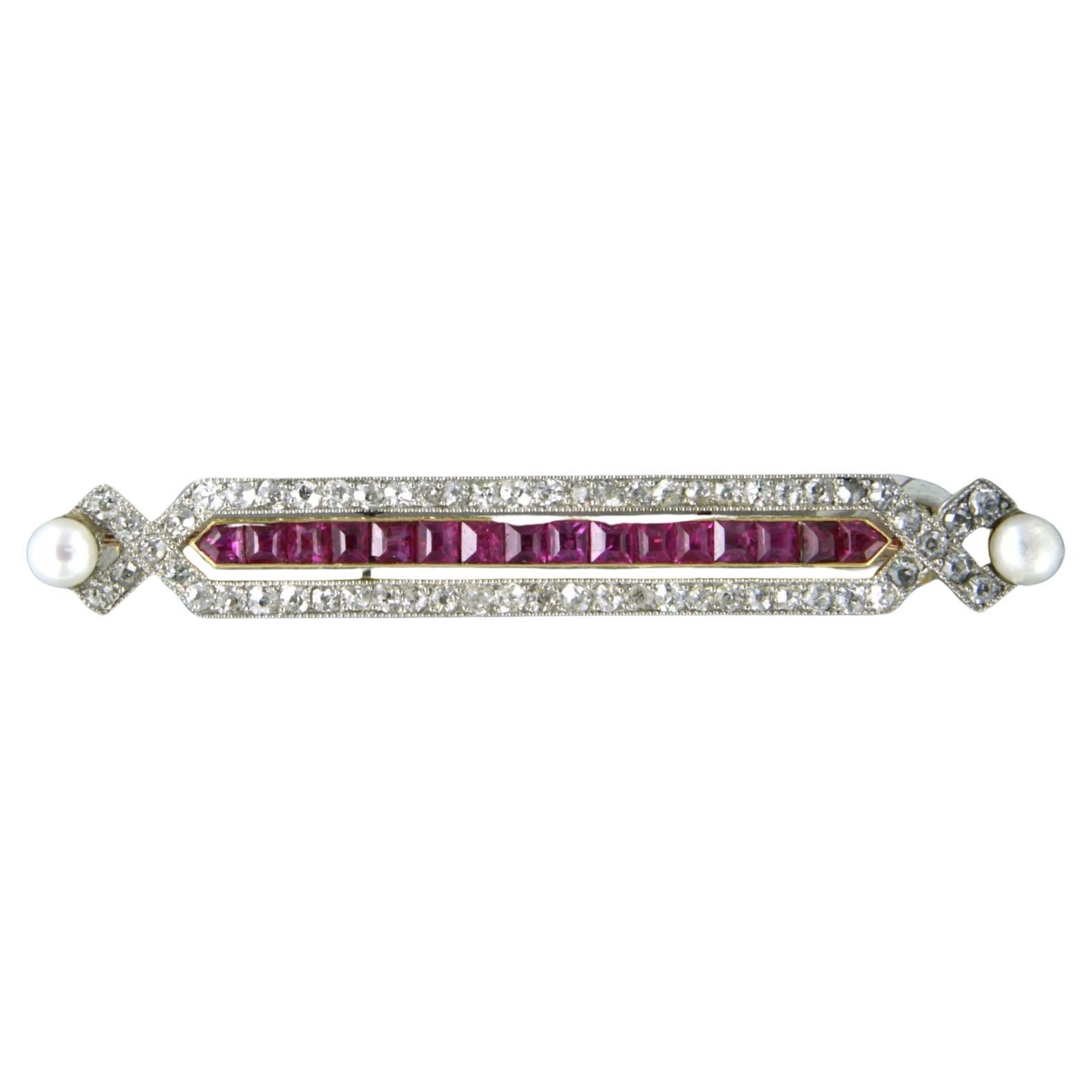 Brooch with pearl, ruby and diamond 18k gold with platinum