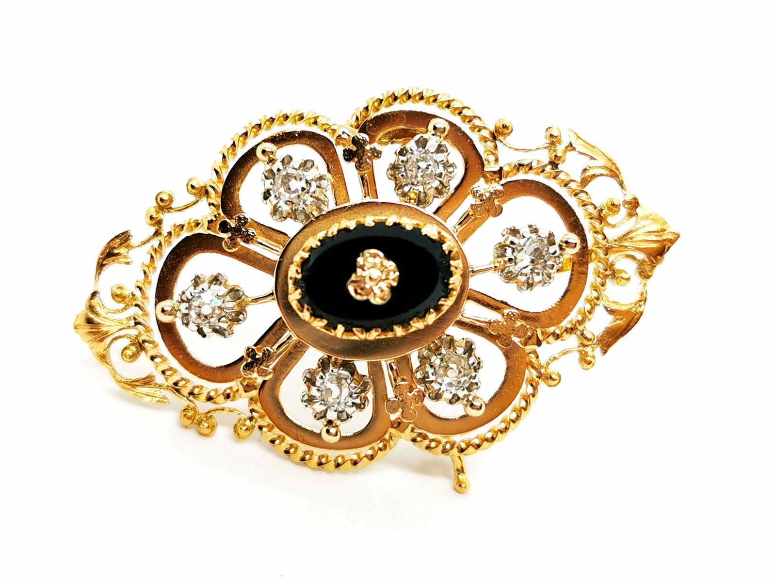 Brooch Yellow GoldOnyx For Sale 8