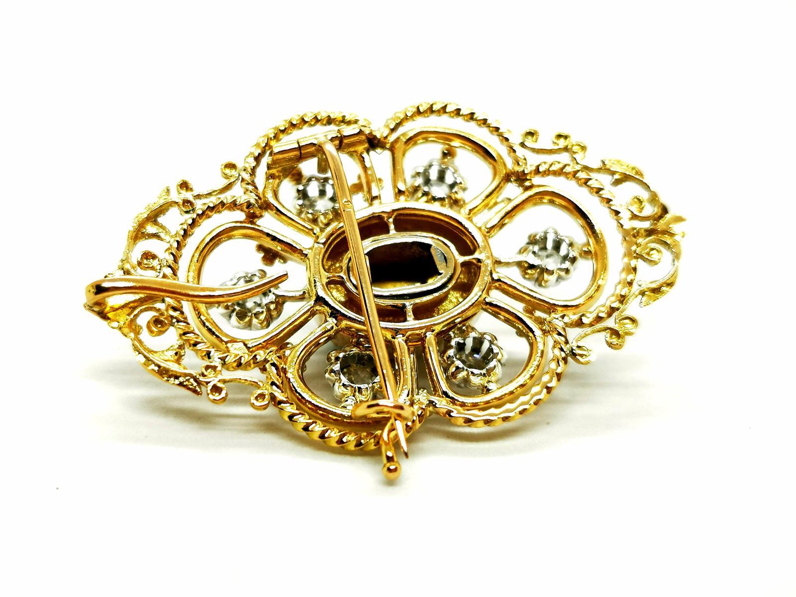 Brooch Yellow GoldOnyx For Sale 4