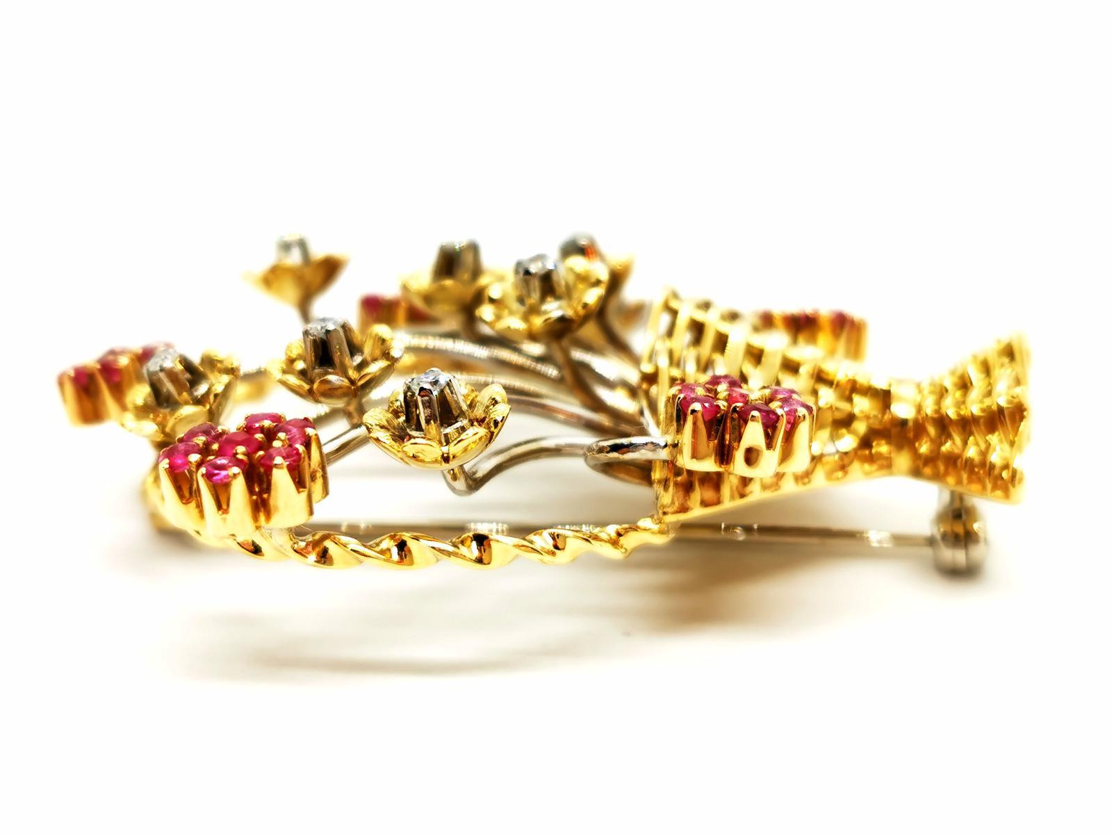 Brooch Yellow Gold Ruby For Sale 3