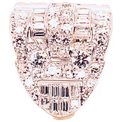 Brooche Art Deco Diamonds Brillants and Baguettes 5 Carat Platinium and Gold