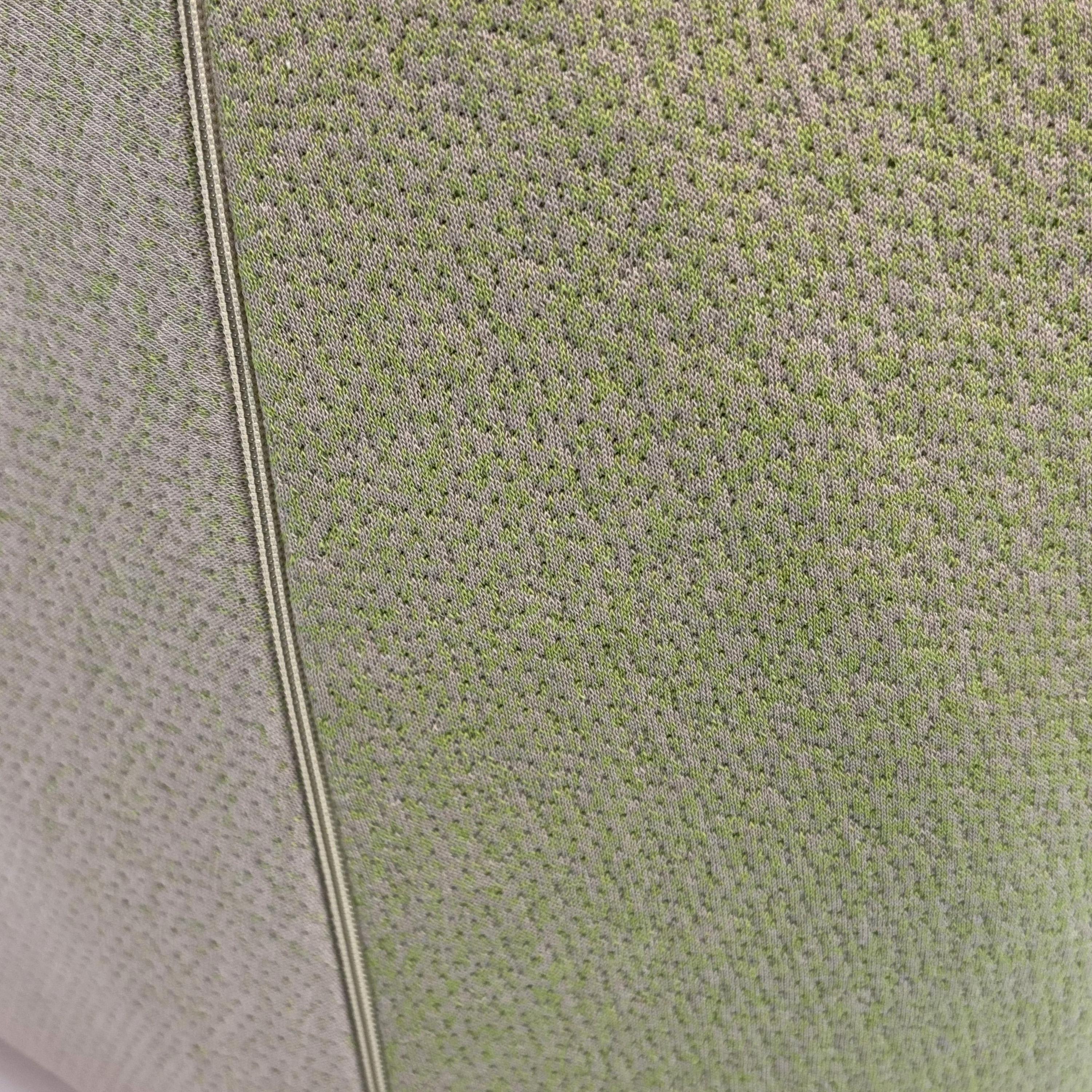 Brook Hocker von Tokujin Yoshioka (21. Jahrhundert und zeitgenössisch) im Angebot