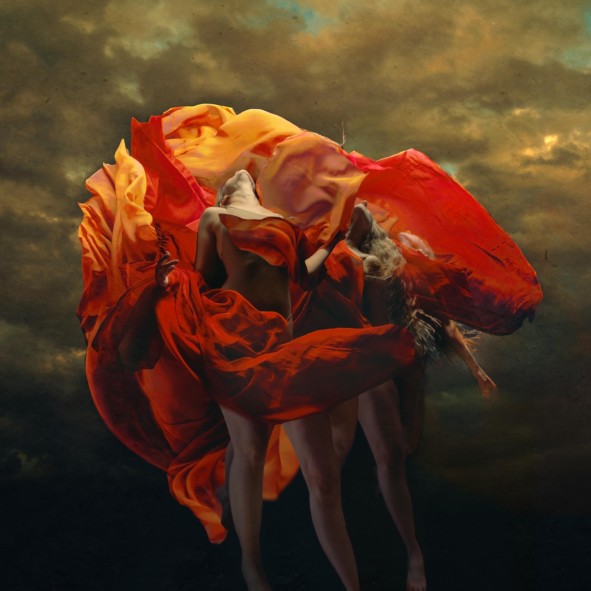 Figuratives_Selbstporträt_Manipulierte Fotografie_Brooke Shaden, Rising Up