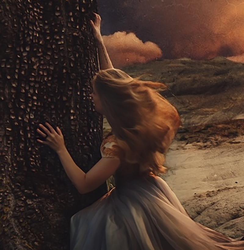 Portrait Photography, Figurative_Brooke Shaden, The Place Where Secrets Sleep en vente 1