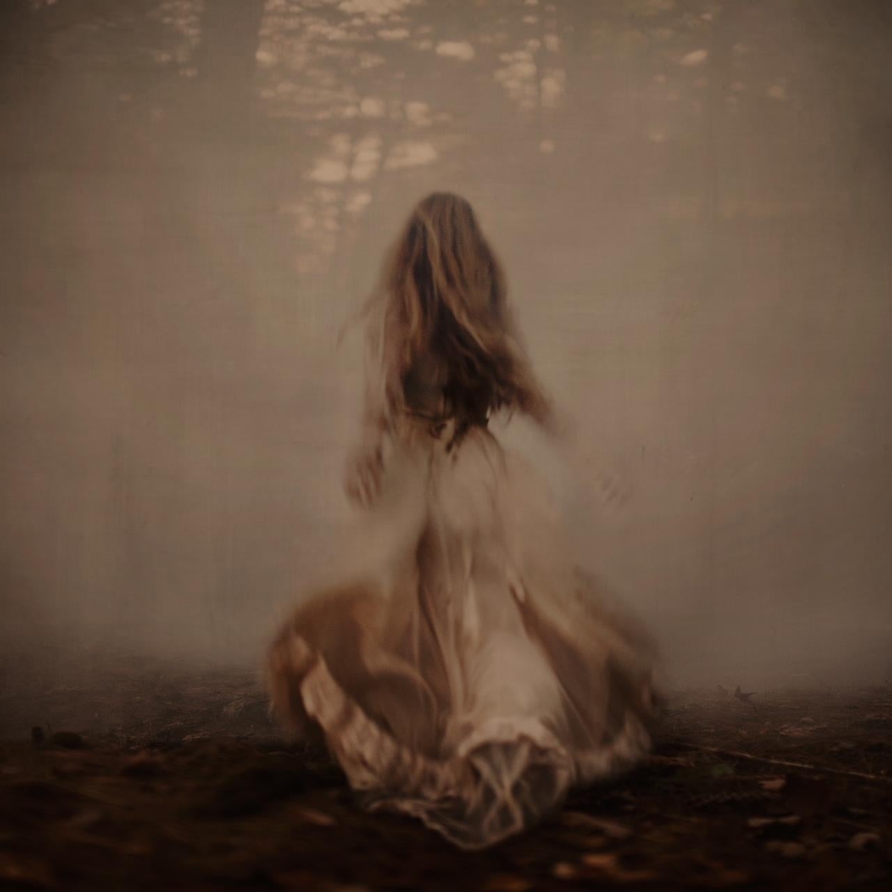 Porträtfotografie, Figurative_ Digitale Manipulation_Brooke-Schirm, Chasing