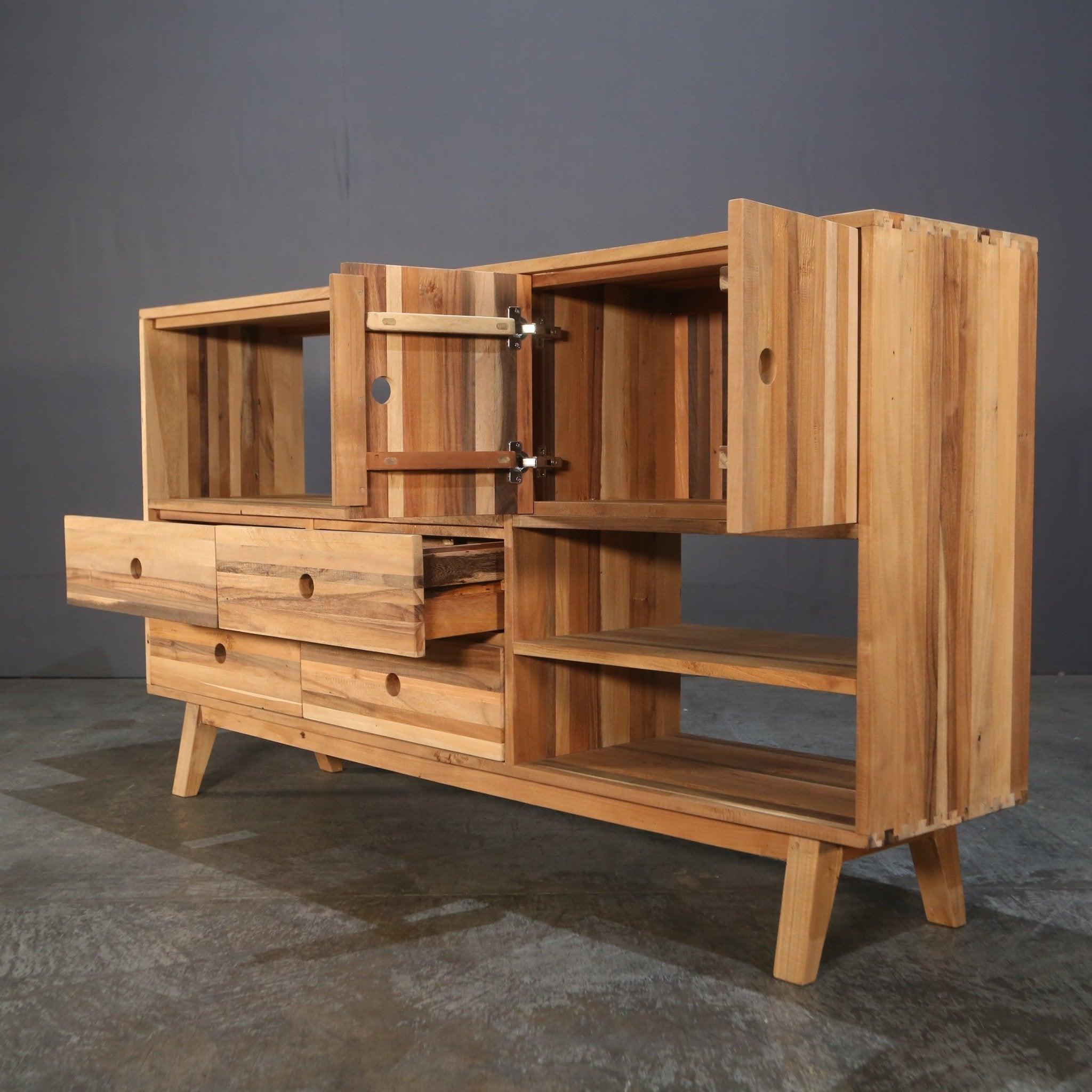 Legno Scaffale Brooklyn di Karpenter in vendita