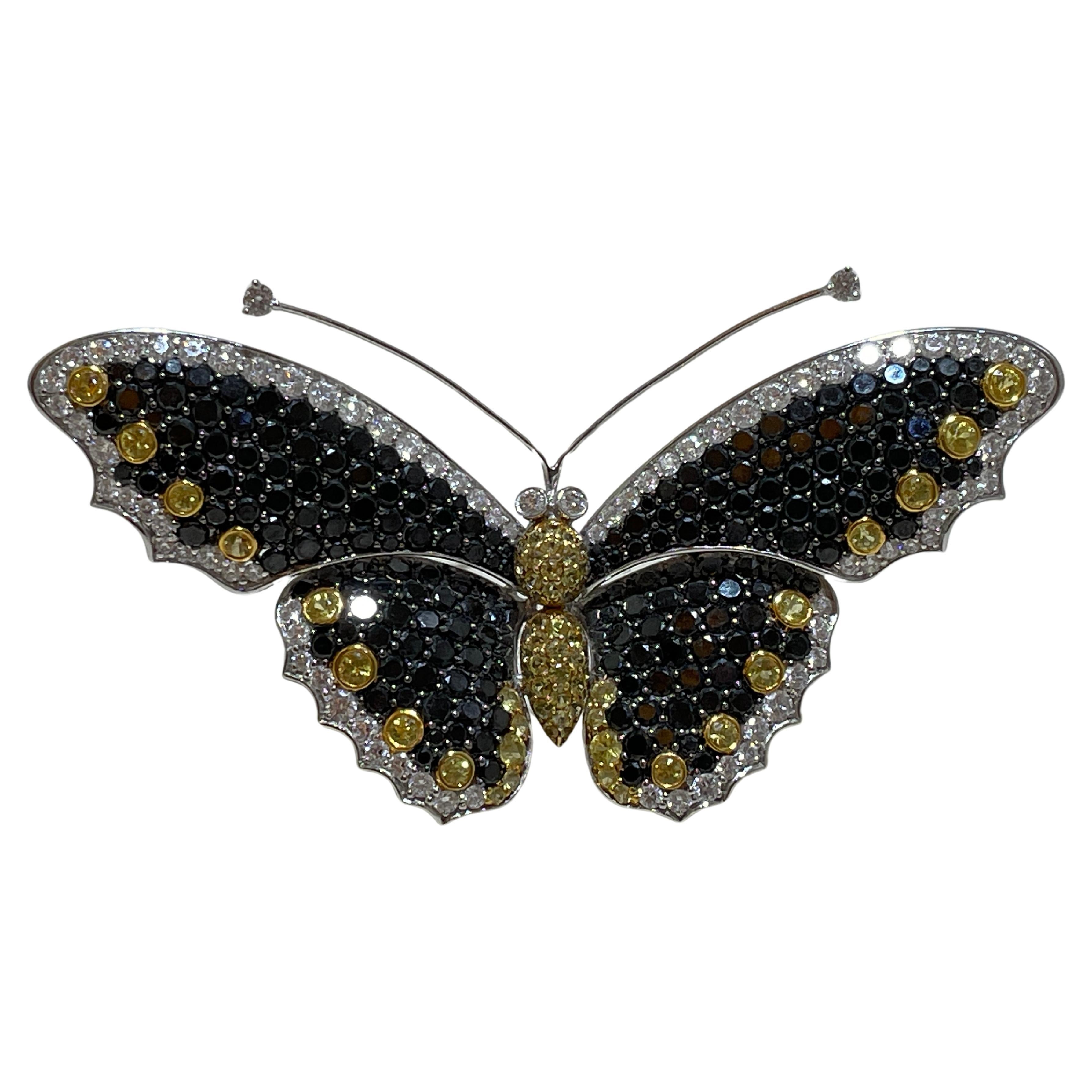Brosche Schmetterling Weißgold braune-gelbe-schwarze Diamanten  im Angebot