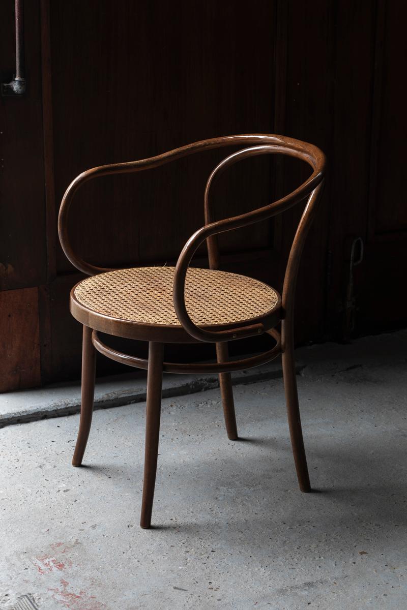 Milieu du XXe siècle Frères Thonet Ensemble de 8 fauteuils pour Ligna Drevounia, Tchécoslovaquie, années 1960 en vente