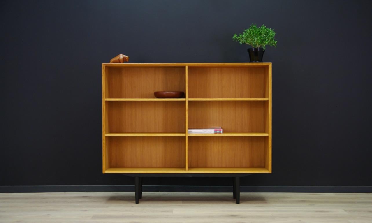 Classic bookcase - library from the 1960s-1970s, Minimalist form - Scandinavian design made by Brouer Møbelfabrik. All veneered with ash. Adjustable shelves. Preserved in good condition (small bruises and scratches) - directly for