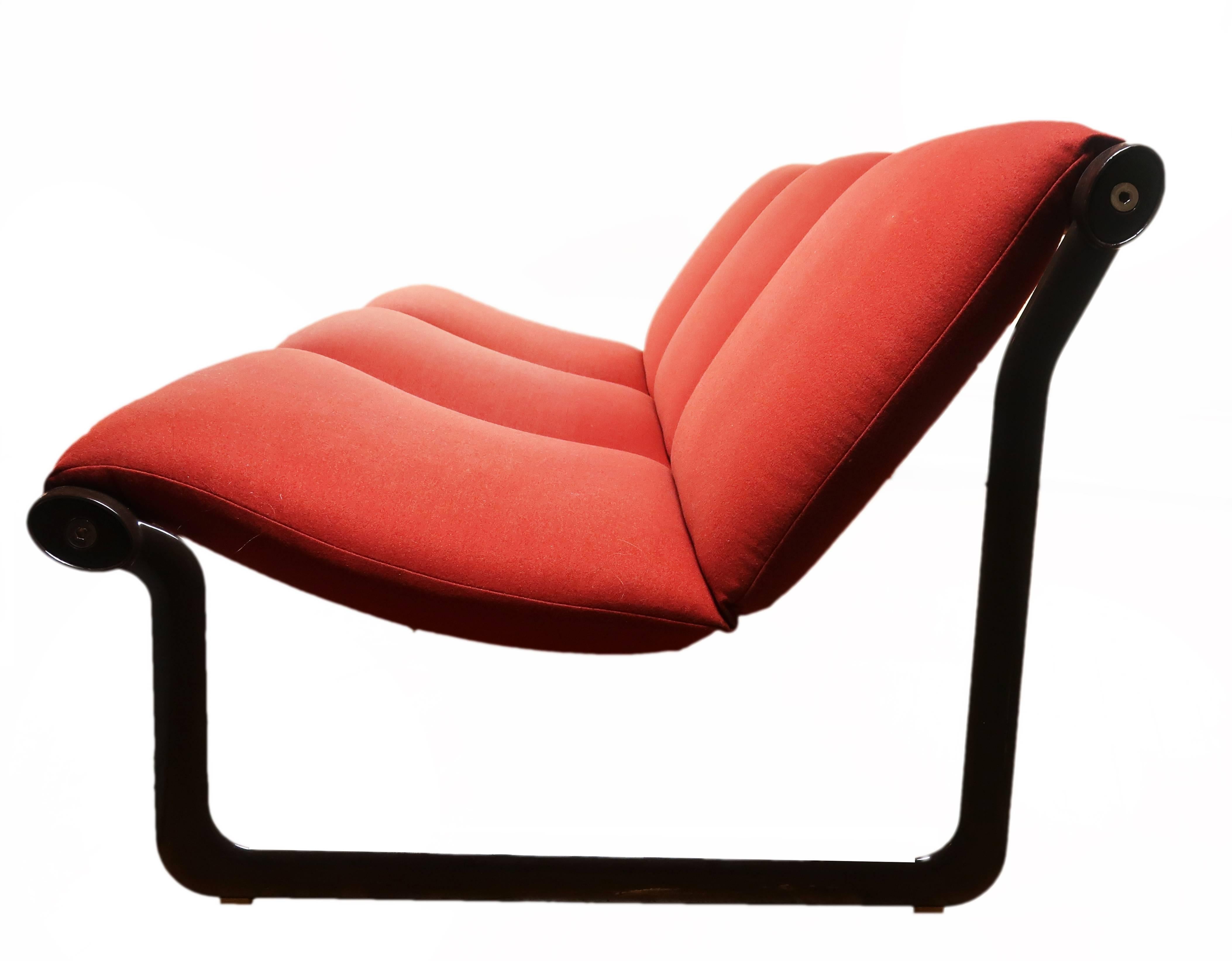Brown and Red Hannah Morrison Sofa for Knoll International 1