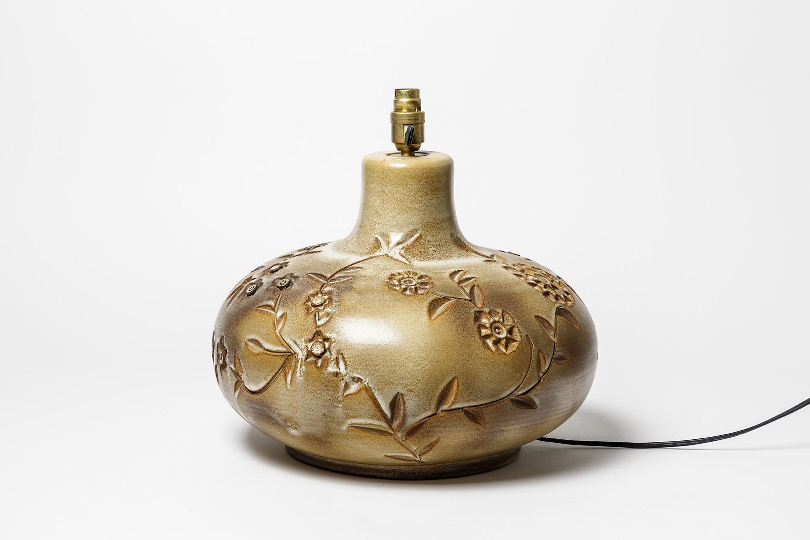 Mid-Century Modern Lampe de bureau en céramique marron du milieu du 20e siècle par Huguette Bessone Vallauris Lighting en vente