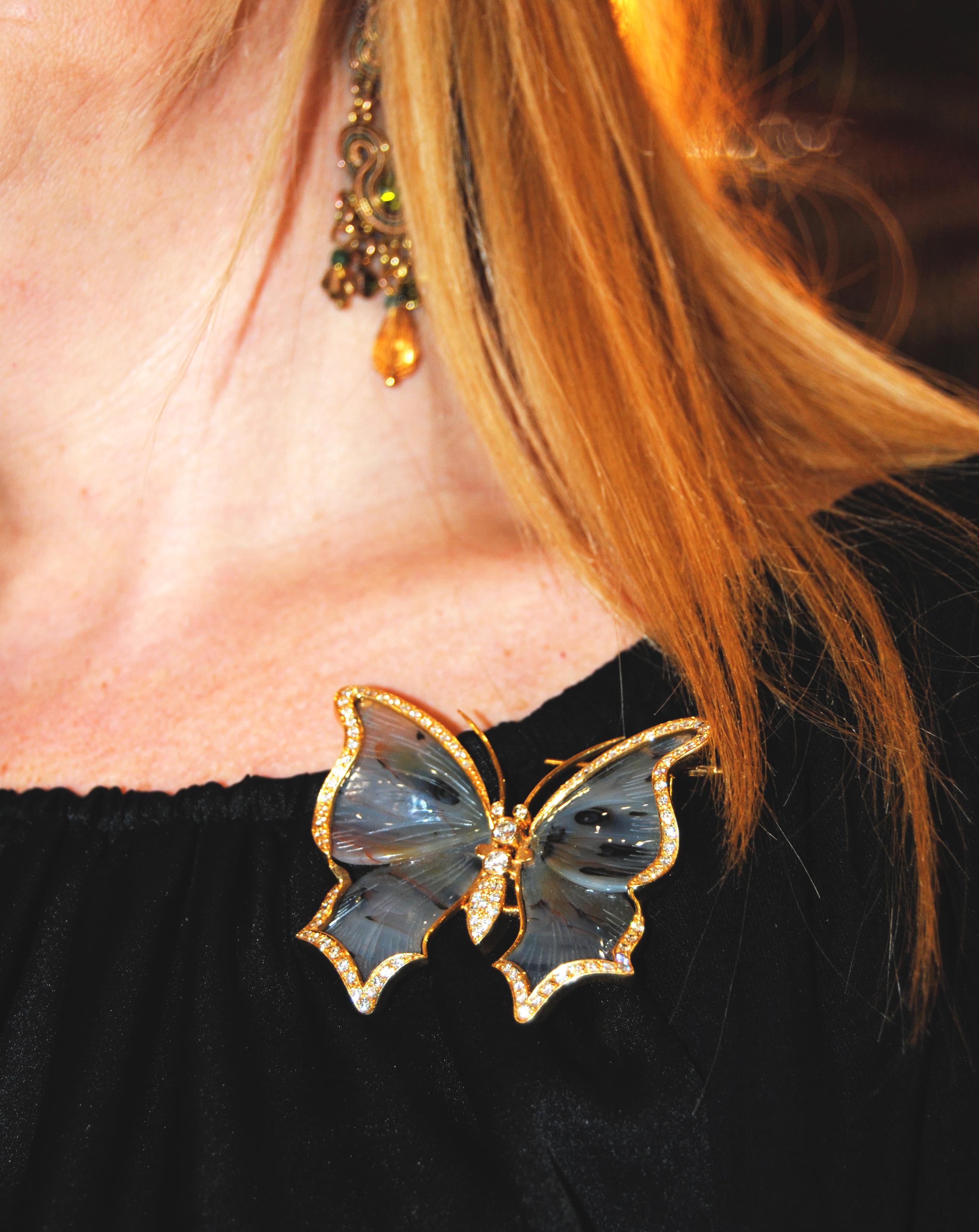 Broche papillon Agatha marron en or jaune 18 carats et diamants Neuf - En vente à Bilbao, ES