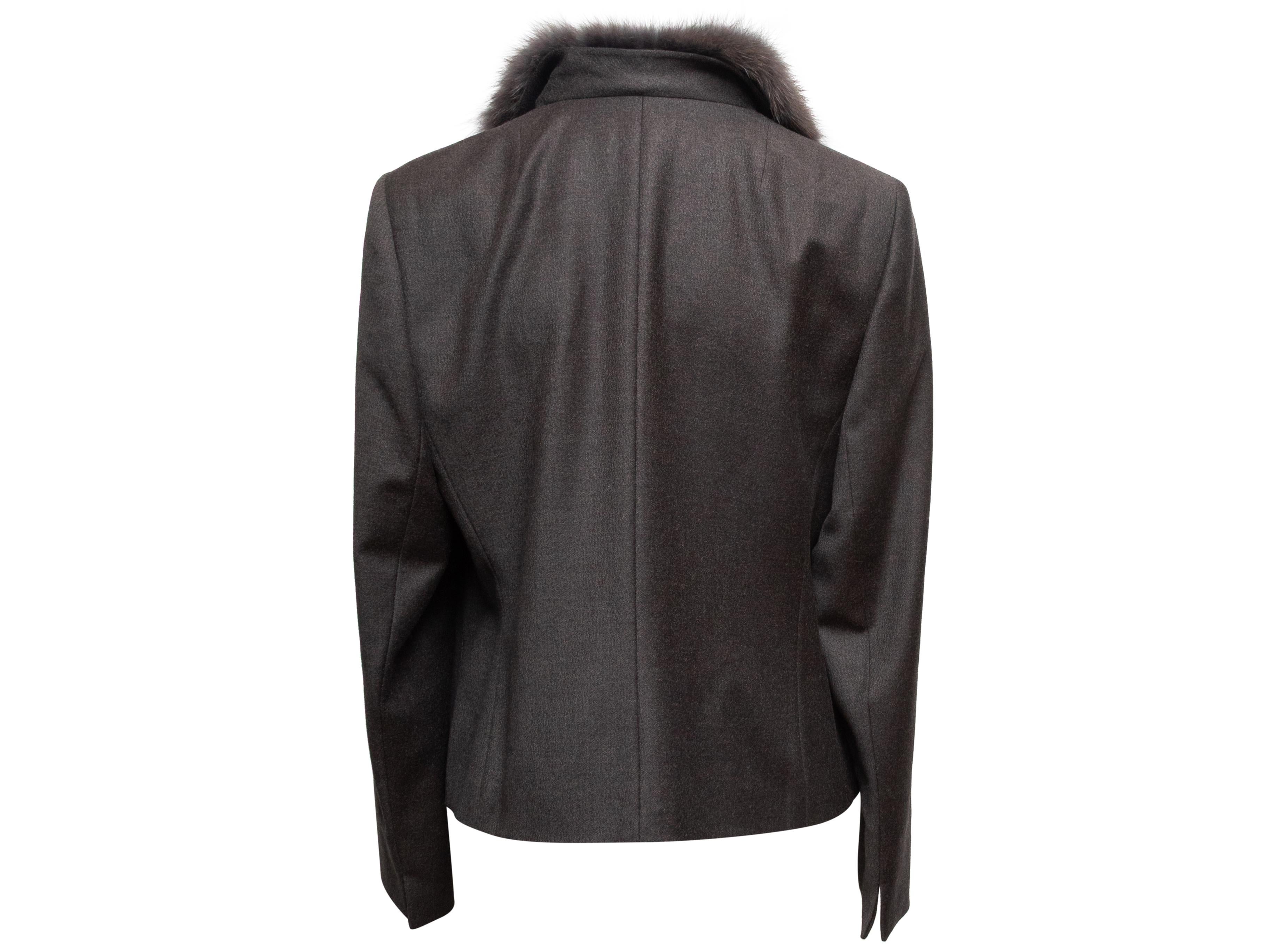 Giacca marrone con bordi in pelliccia di Akris, taglia US 12 In condizioni buone in vendita a New York, NY