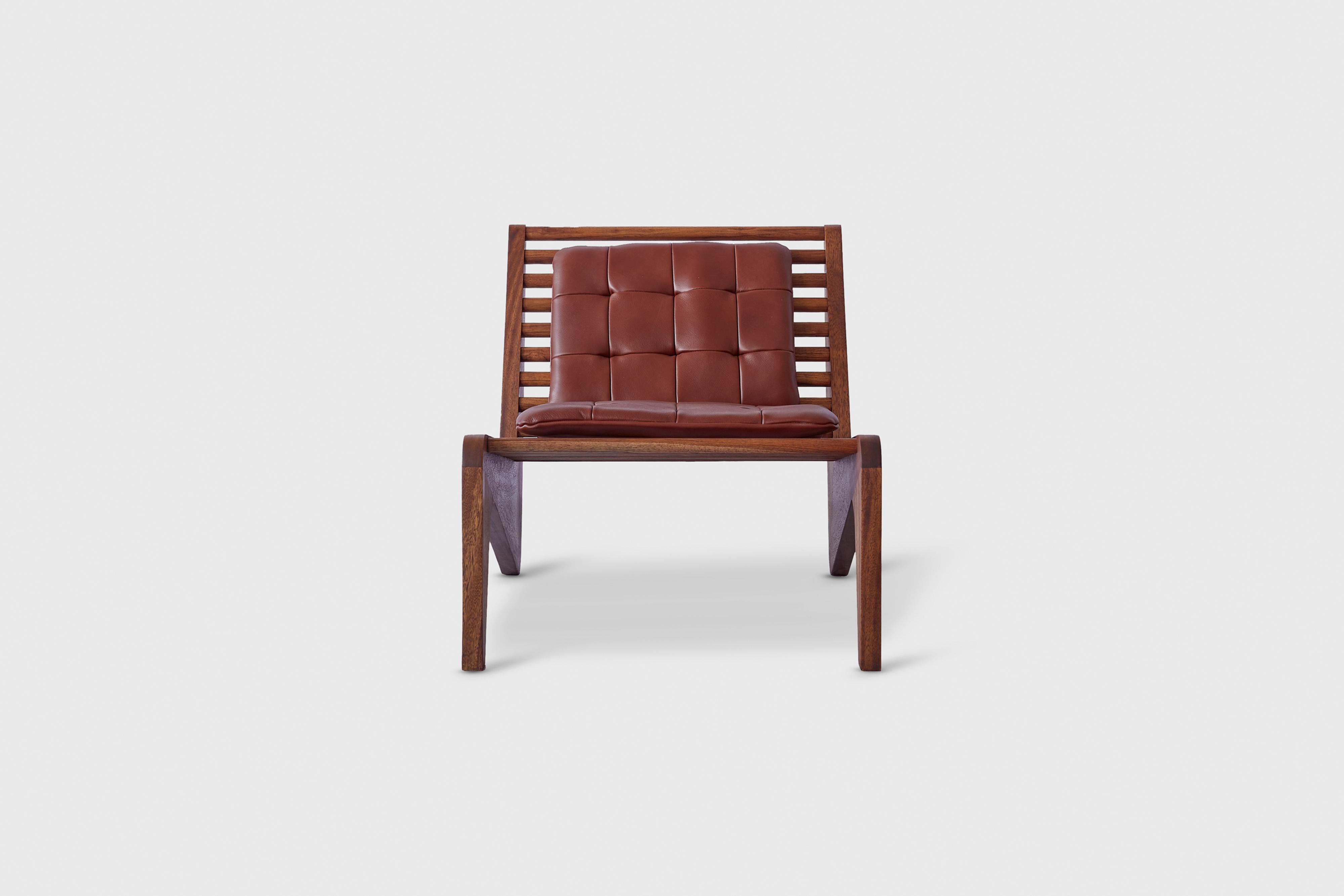Brown Ala lounge chair by Atra Design
Dimensions: D 50 x W 46.9 x H 76.9 cm
Materials: leather pads, mahogany
Available in mahogany or teak. Available in other color.

Atra Design
We are Atra, a furniture brand produced by Atra form a mexico