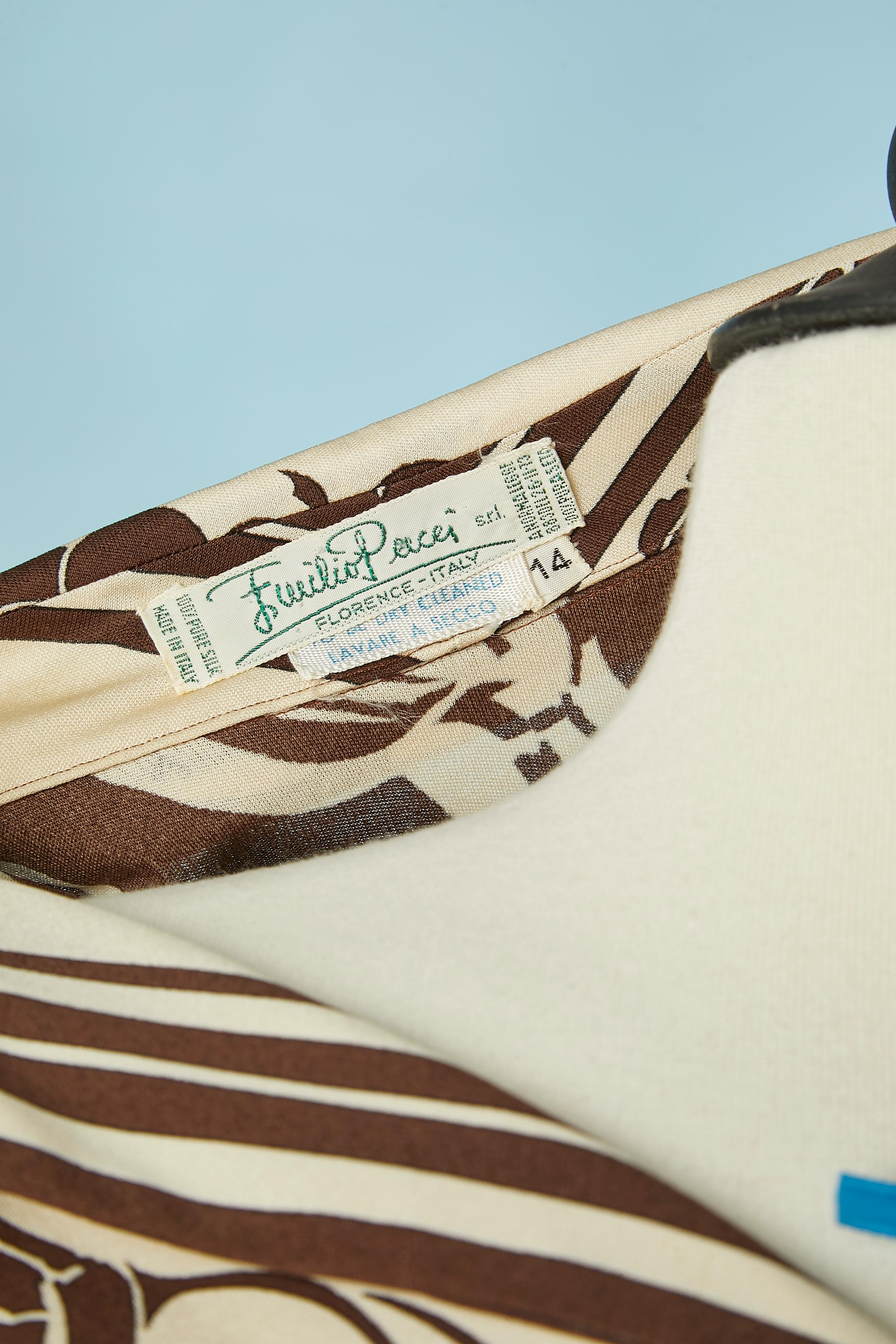 Braunes und beiges Tageskleid aus bedrucktem Seidenjersey EMILIO PUCCI im Angebot 3