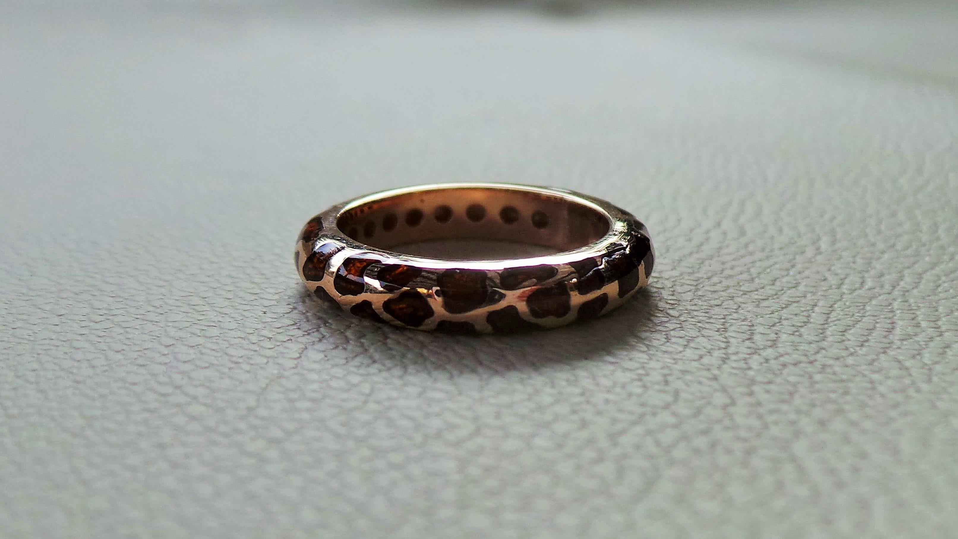 Brown and Black Leopard Enameled Stackable Rose Gold Cocktail Ring In New Condition For Sale In Firenze, FI