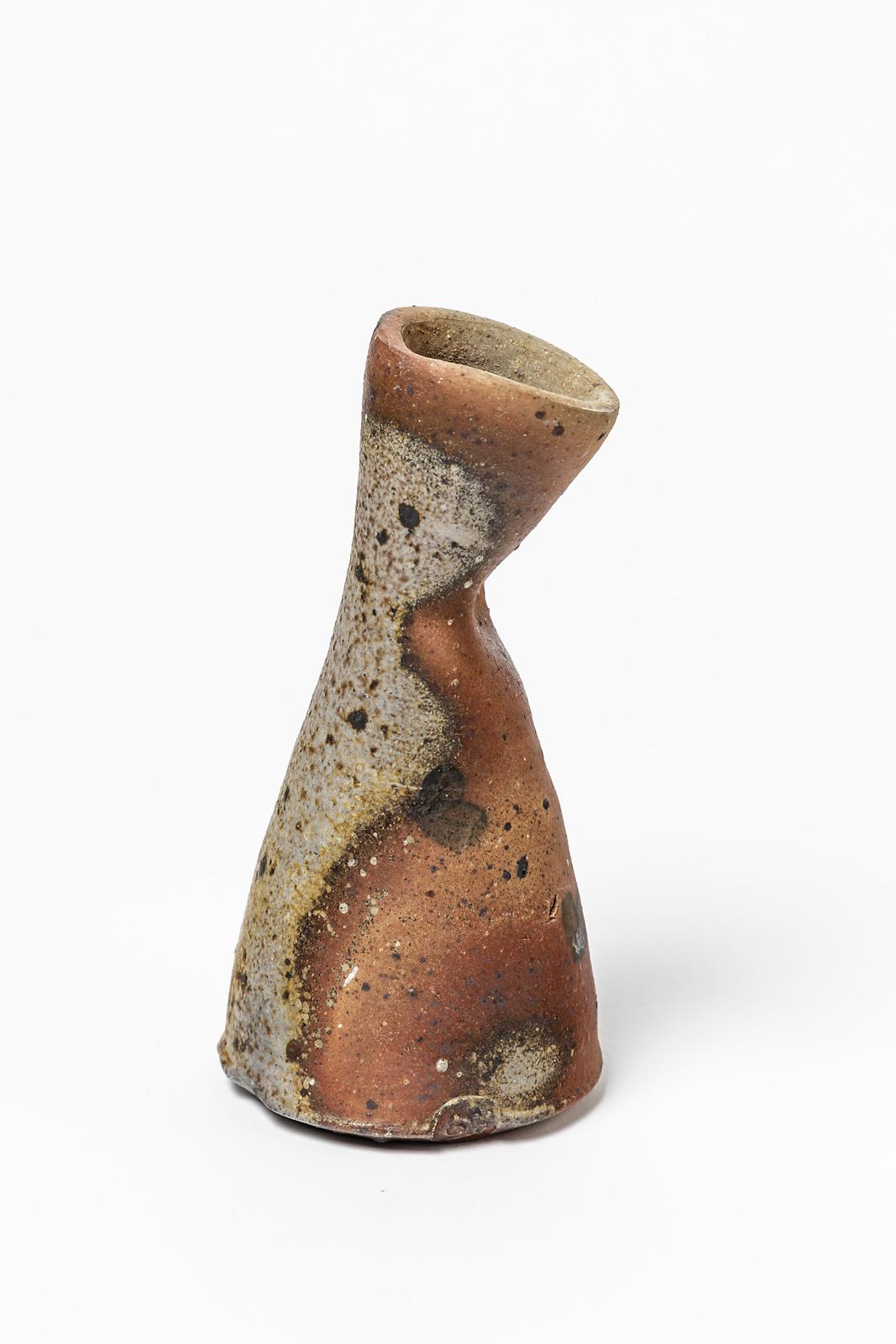 Francese Vaso in ceramica marrone e nera firmato circa 1960, fatto a mano. in vendita