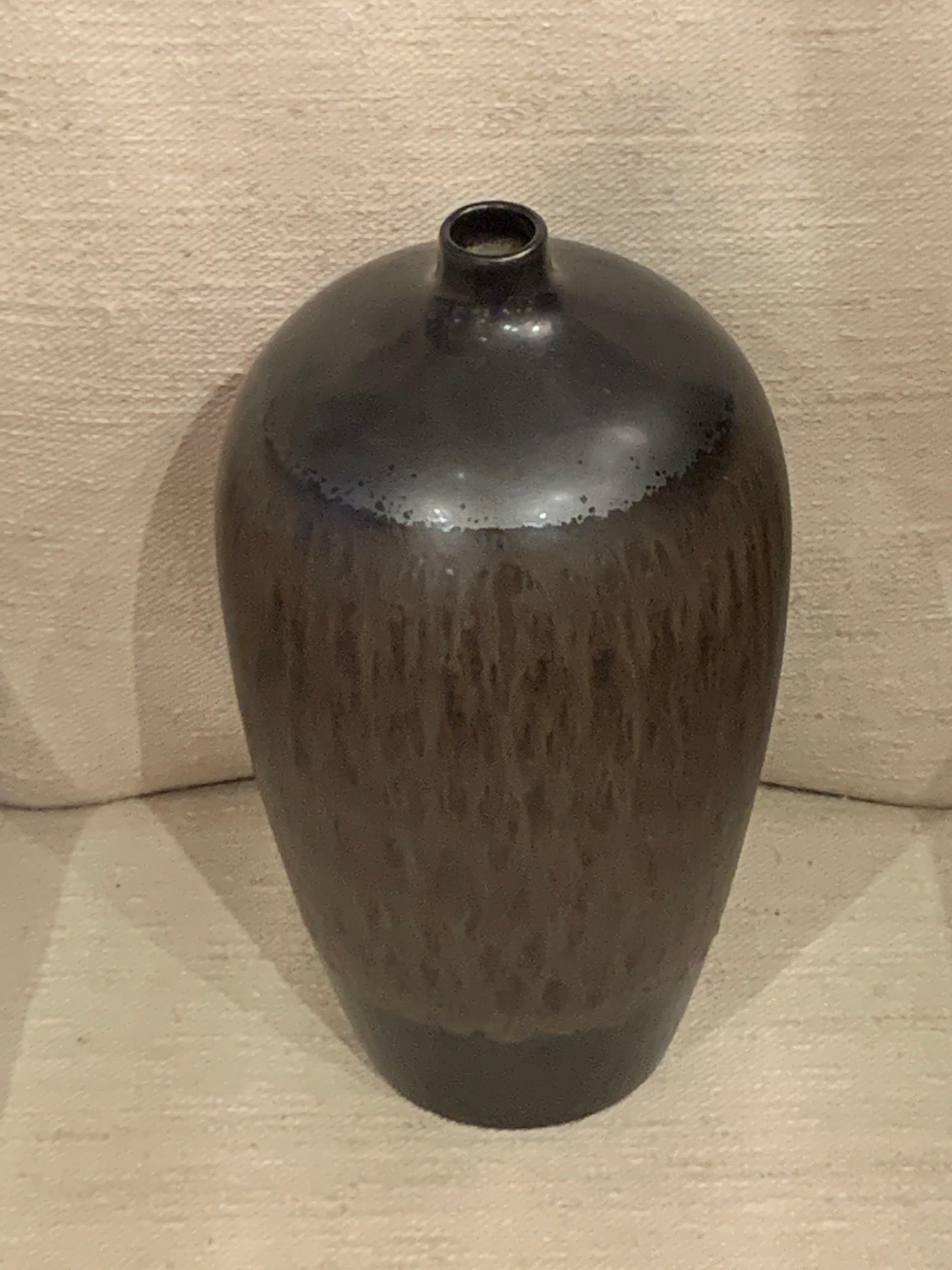 Brown and Black Streak Glazed Vase, China, Contemporary In New Condition In New York, NY