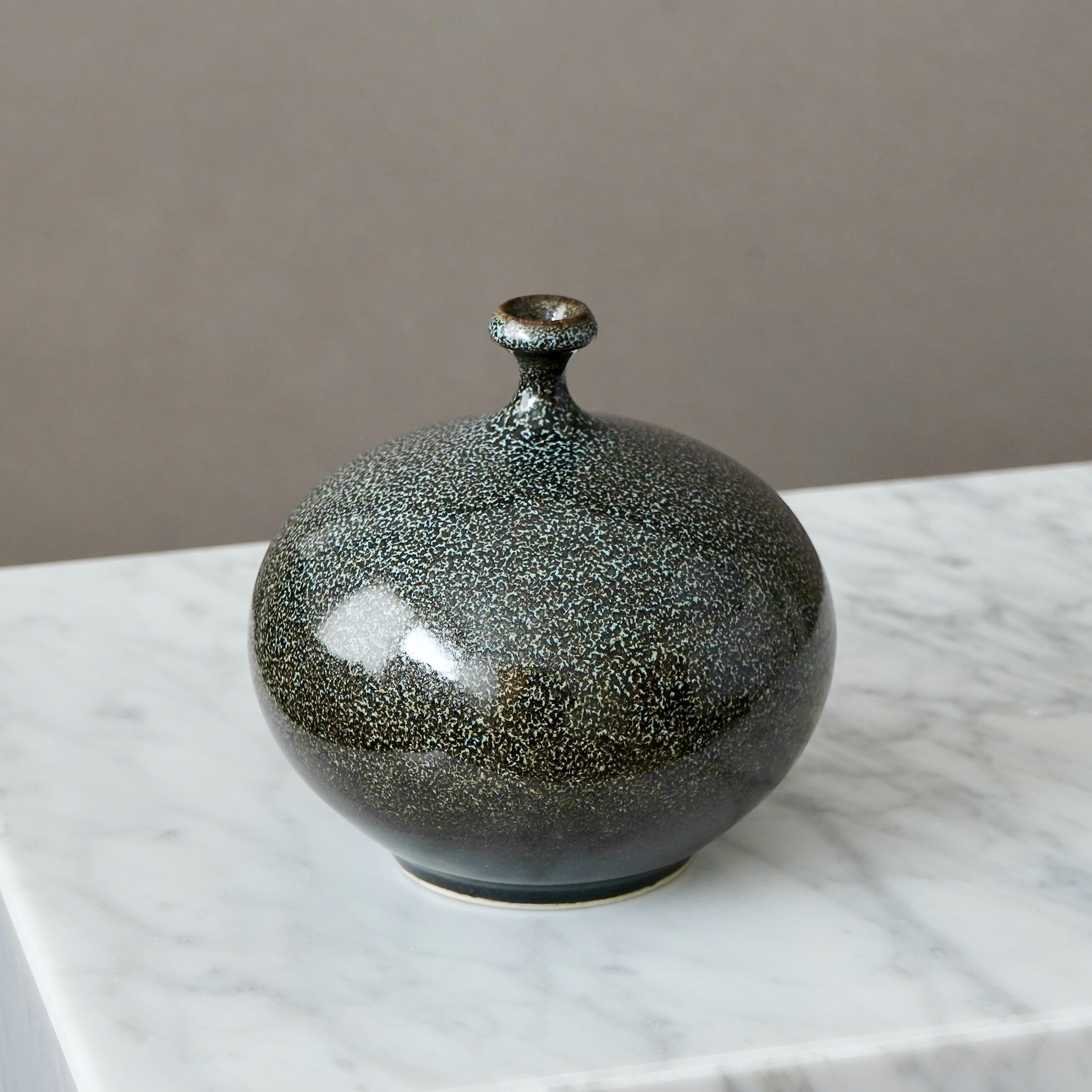 Scandinavo moderno Vaso in gres marrone e blu di Yngve Blixt, Höganäs, Svezia, 1975 in vendita